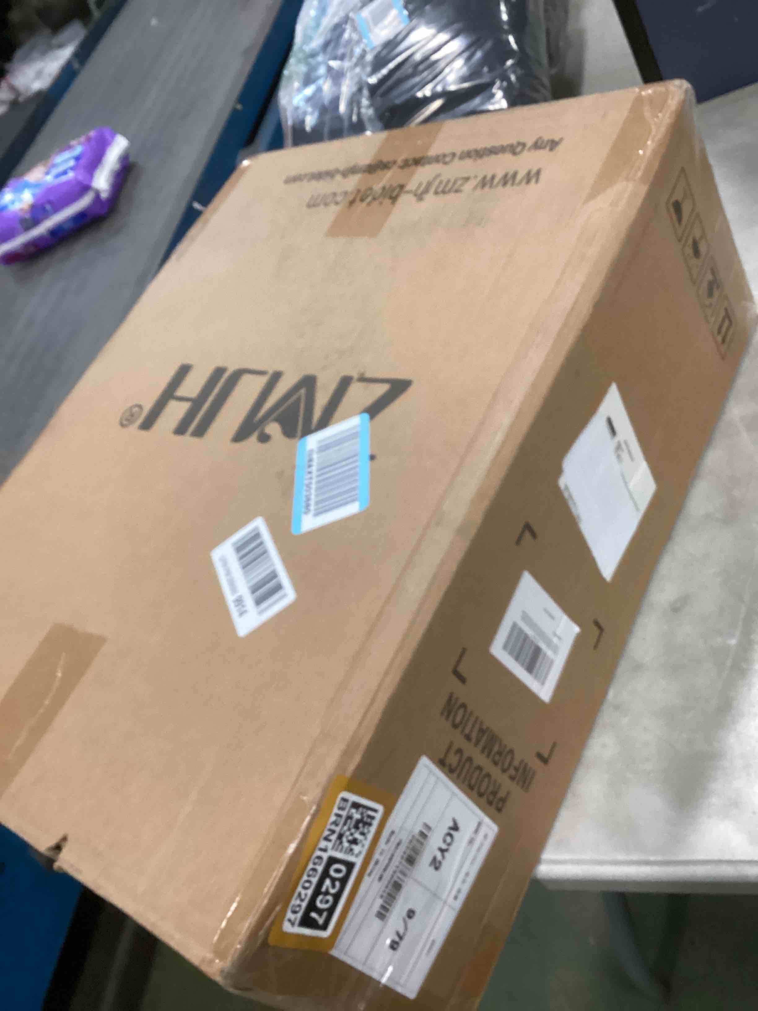 https://s3.amazonaws.com/lotting-images-prod/bidfta/BRN1660297_1735678071570.jpeg