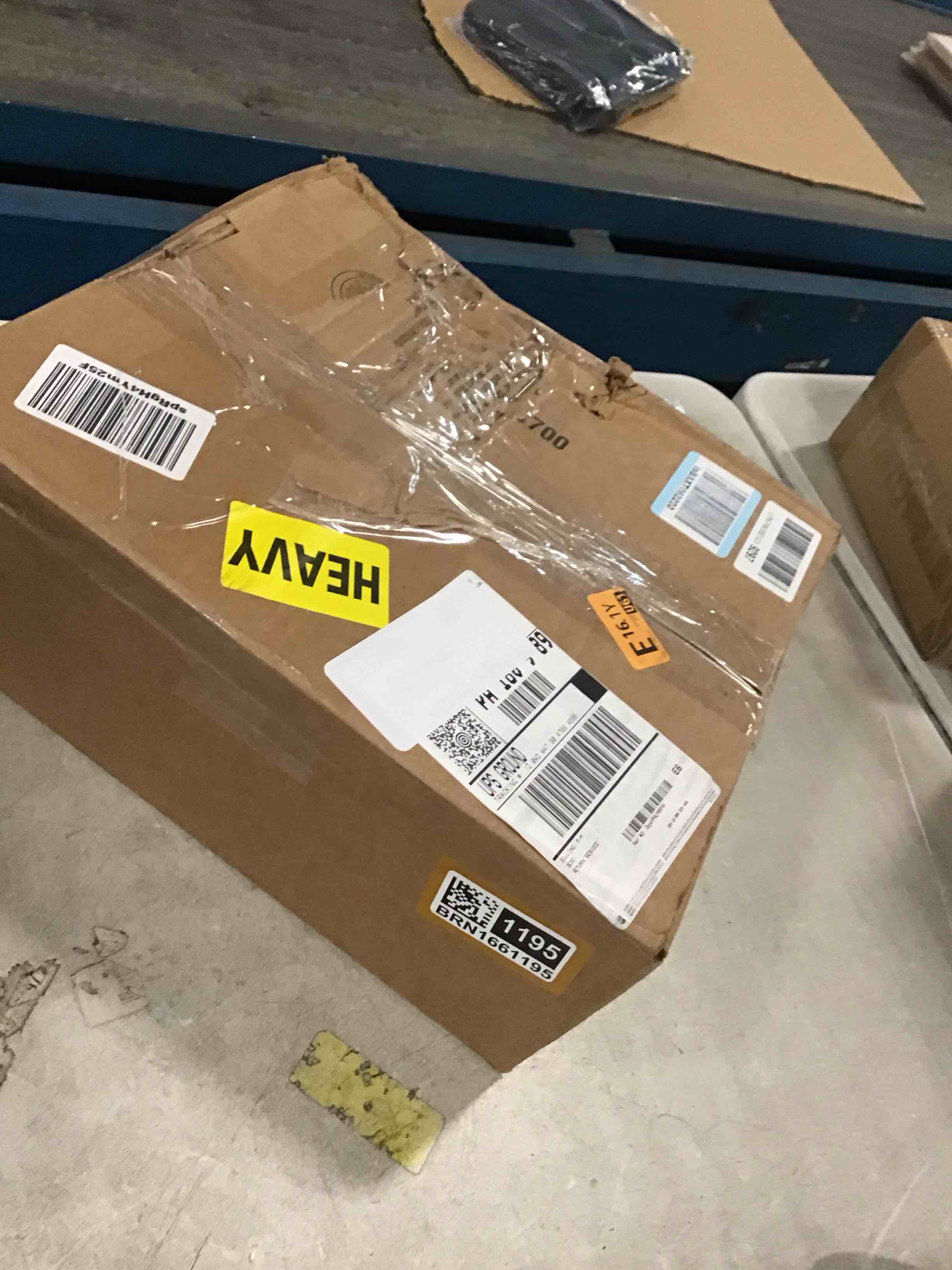 https://s3.amazonaws.com/lotting-images-prod/bidfta/BRN1661195_1736269178061.jpeg