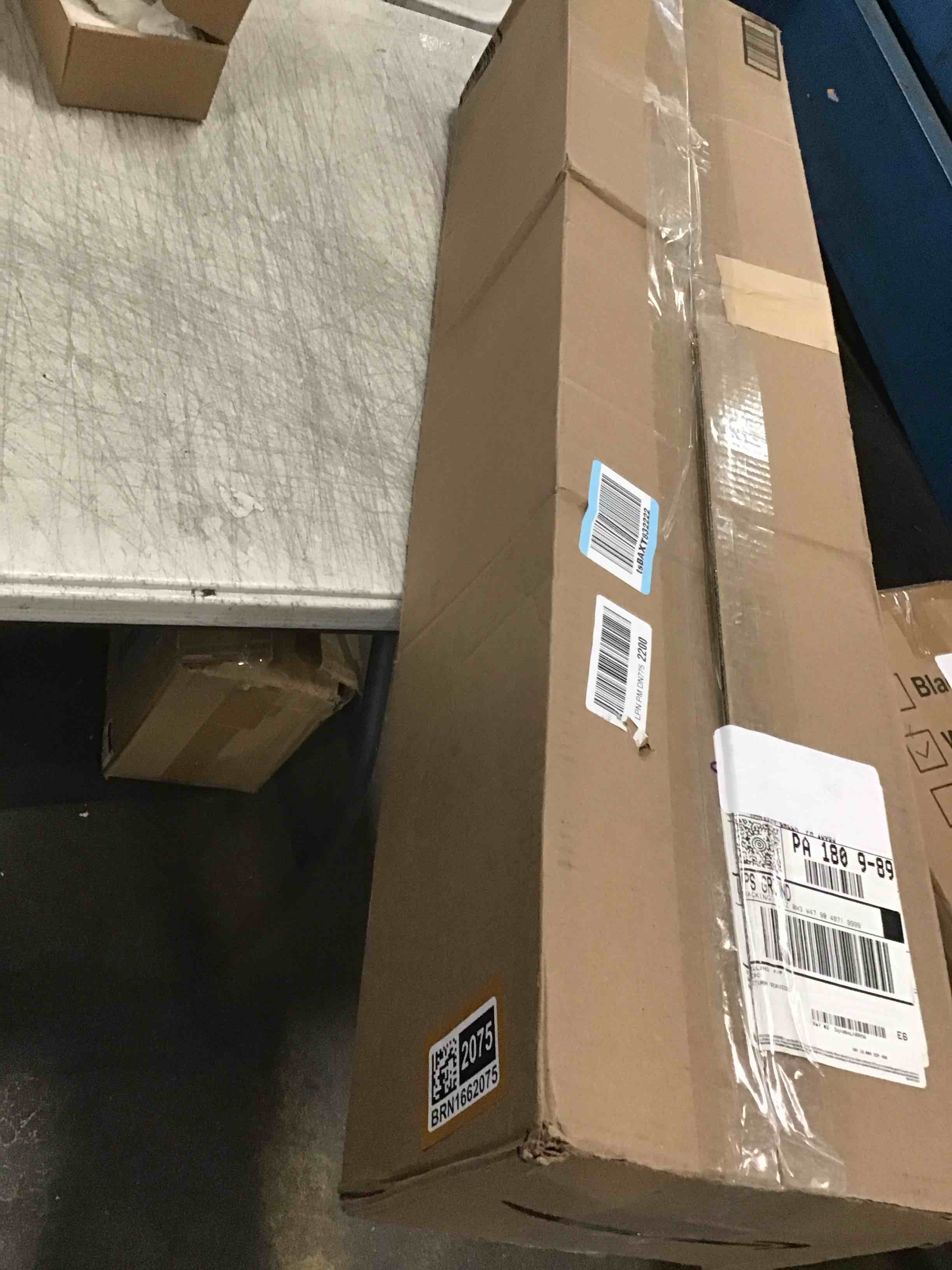 https://s3.amazonaws.com/lotting-images-prod/bidfta/BRN1662075_1736612599029.jpeg