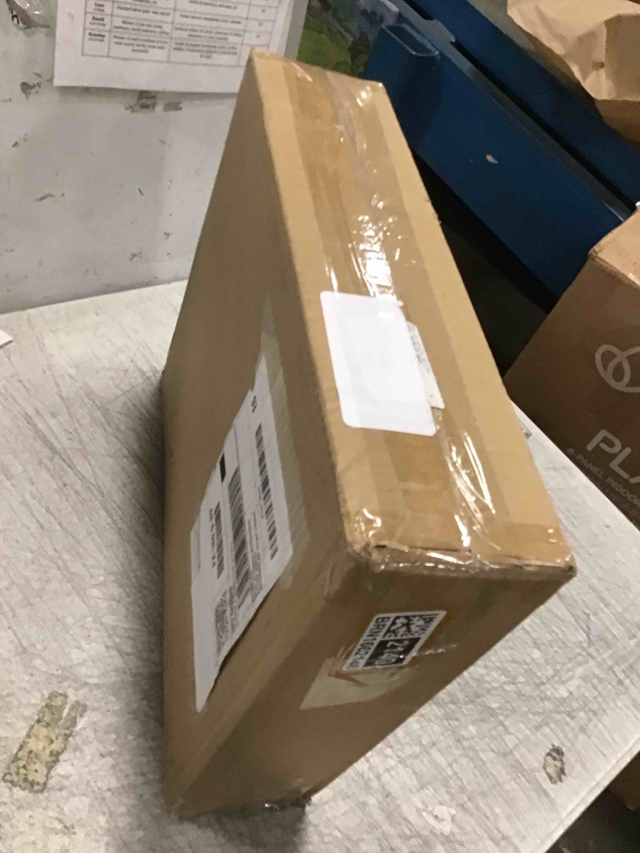 https://s3.amazonaws.com/lotting-images-prod/bidfta/BRN1662140_1736772216863.jpeg