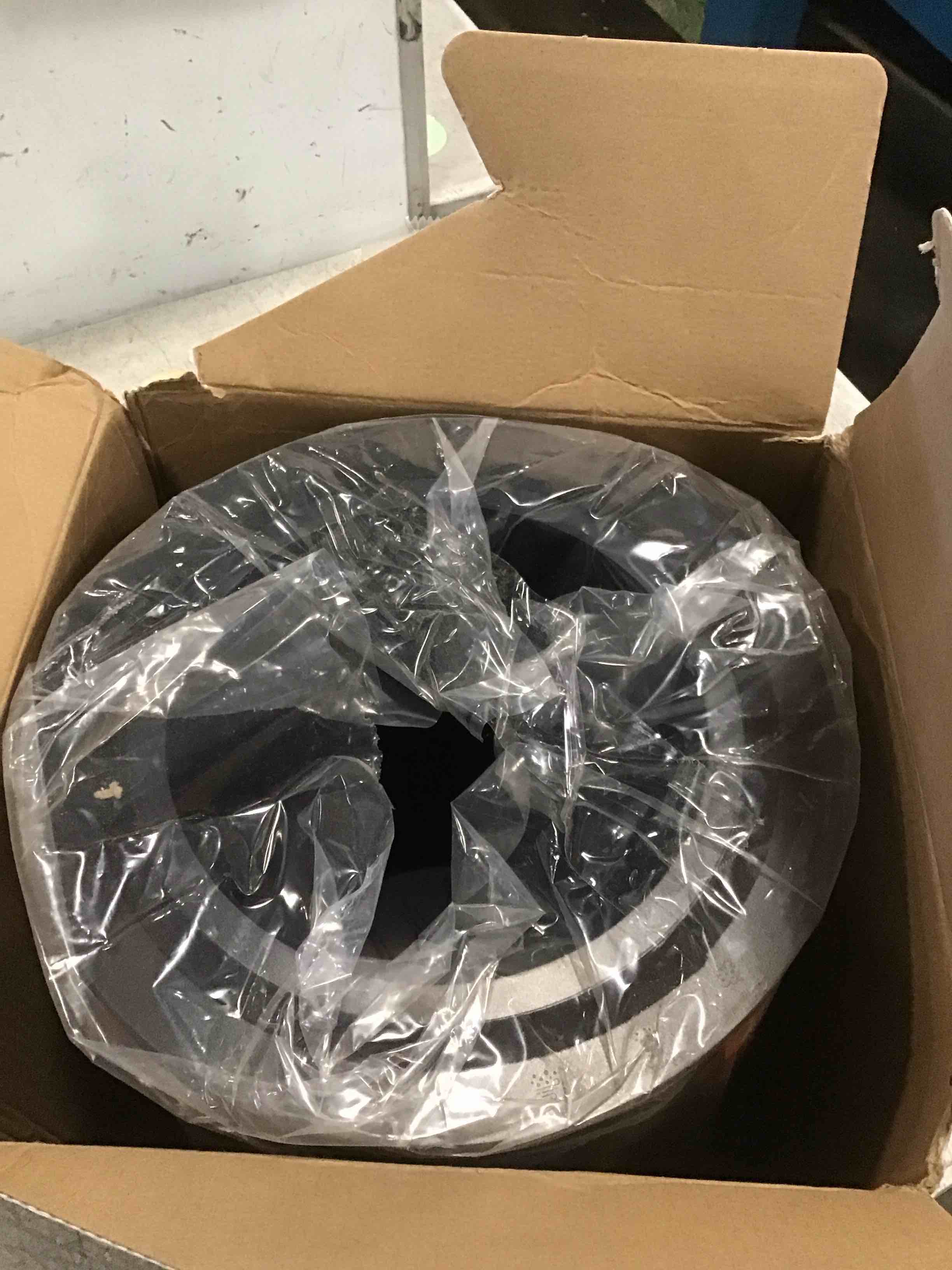 https://s3.amazonaws.com/lotting-images-prod/bidfta/BRN1662226_1736783117900.jpeg