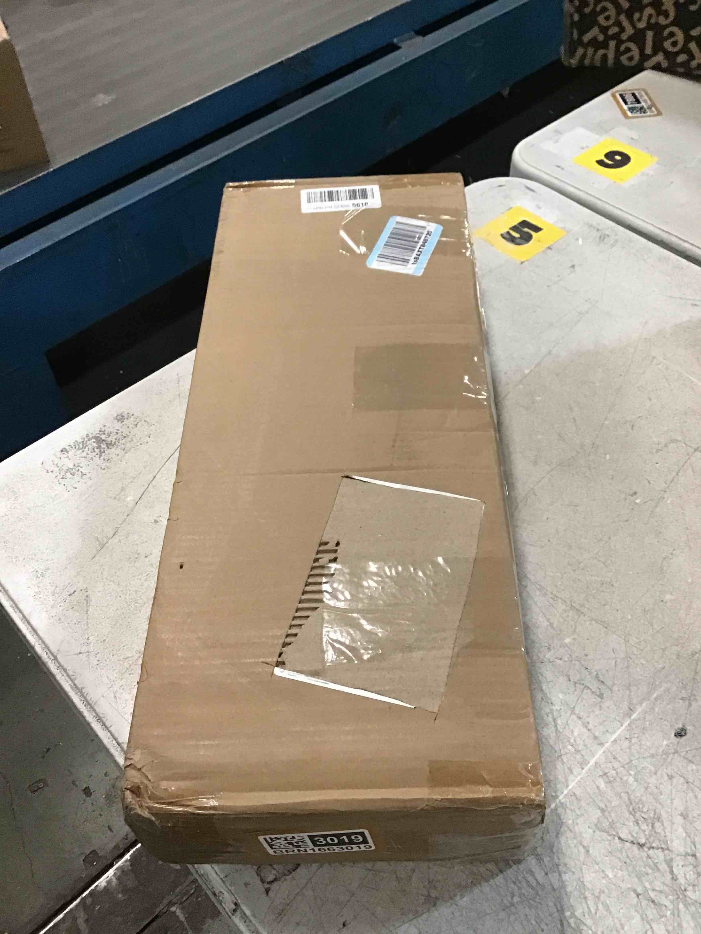 https://s3.amazonaws.com/lotting-images-prod/bidfta/BRN1663019_1734049167910.jpeg