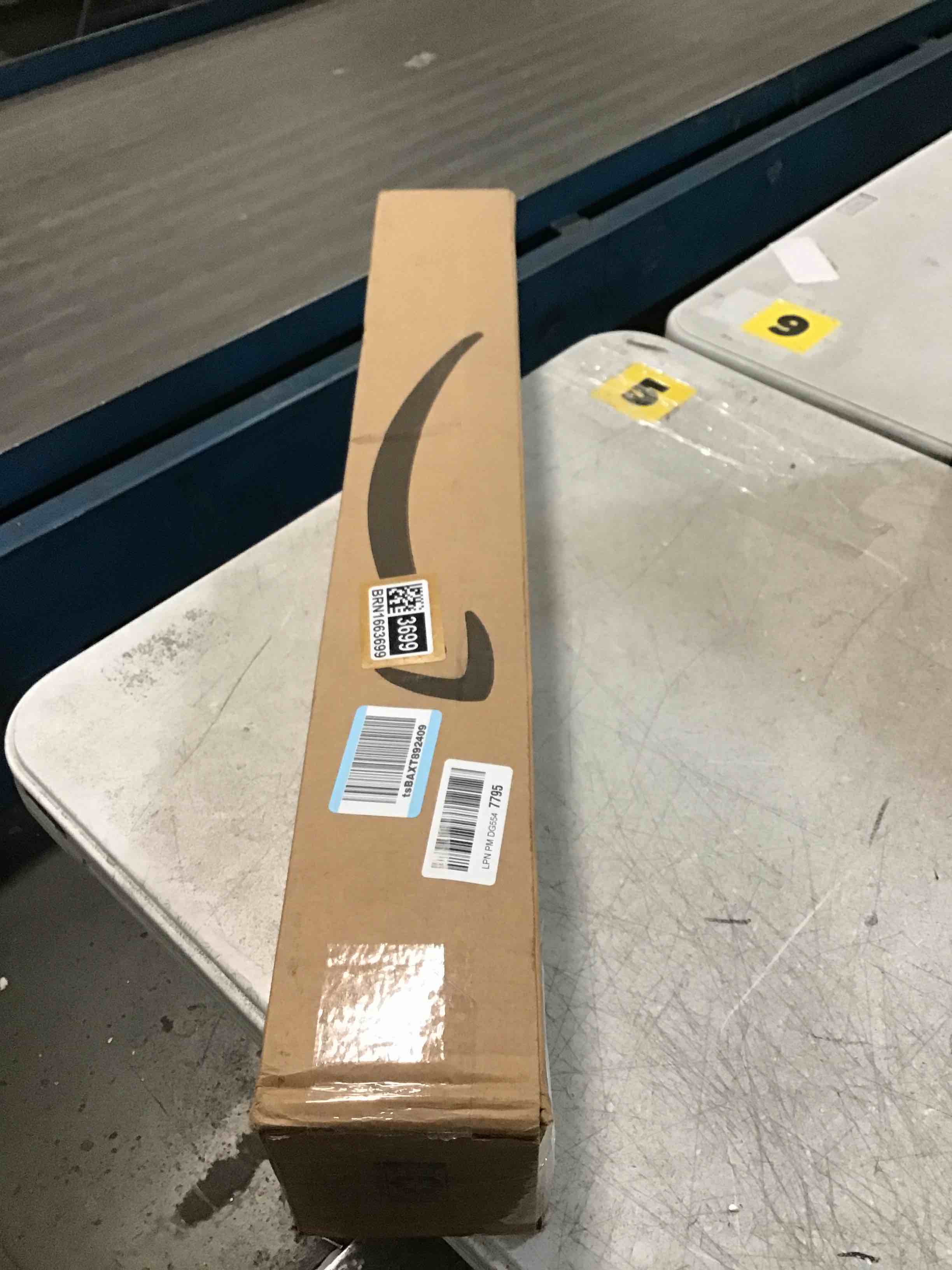 https://s3.amazonaws.com/lotting-images-prod/bidfta/BRN1663699_1734651845707.jpeg