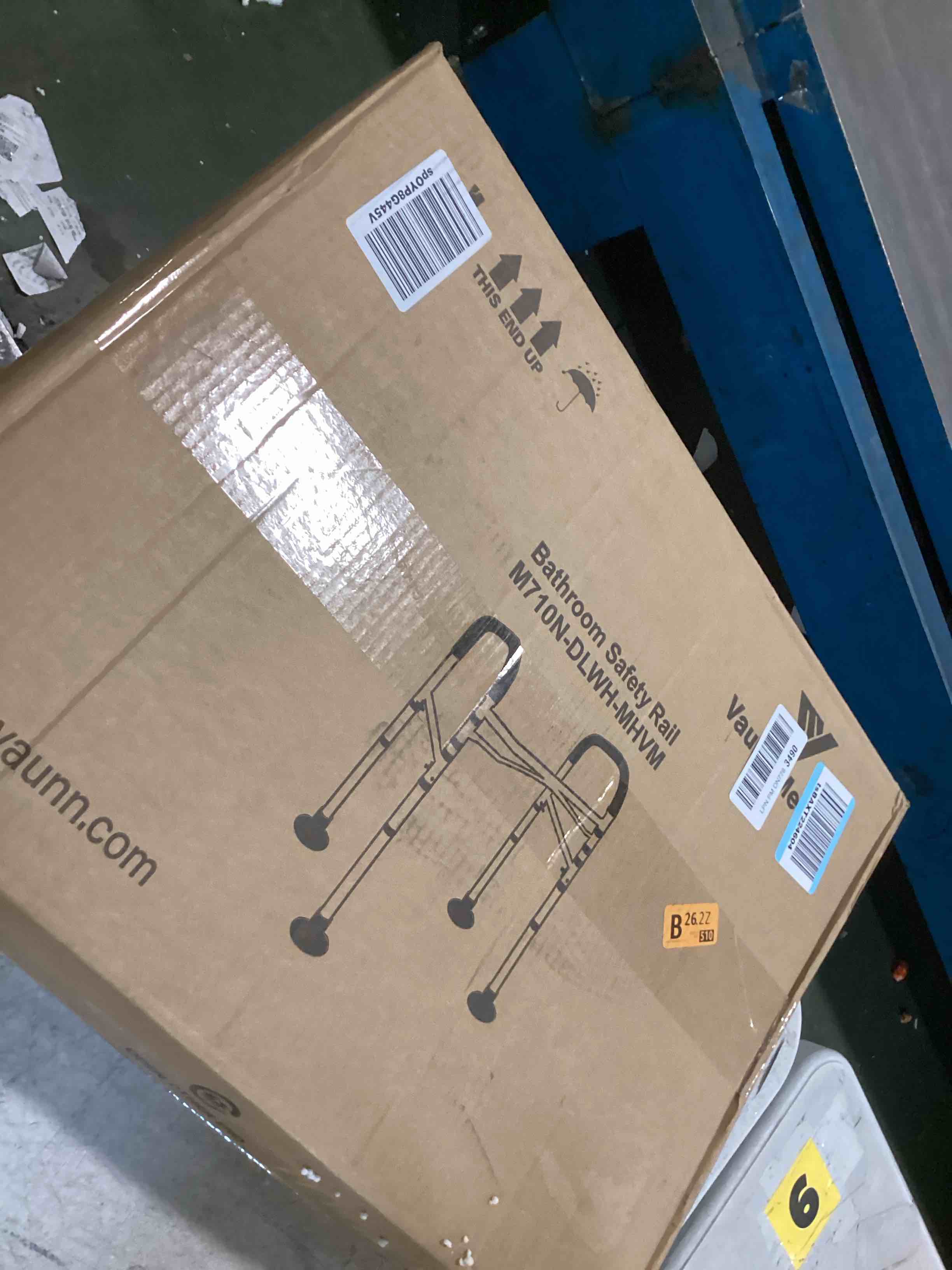https://s3.amazonaws.com/lotting-images-prod/bidfta/BRN1664644_1735677890384.jpeg