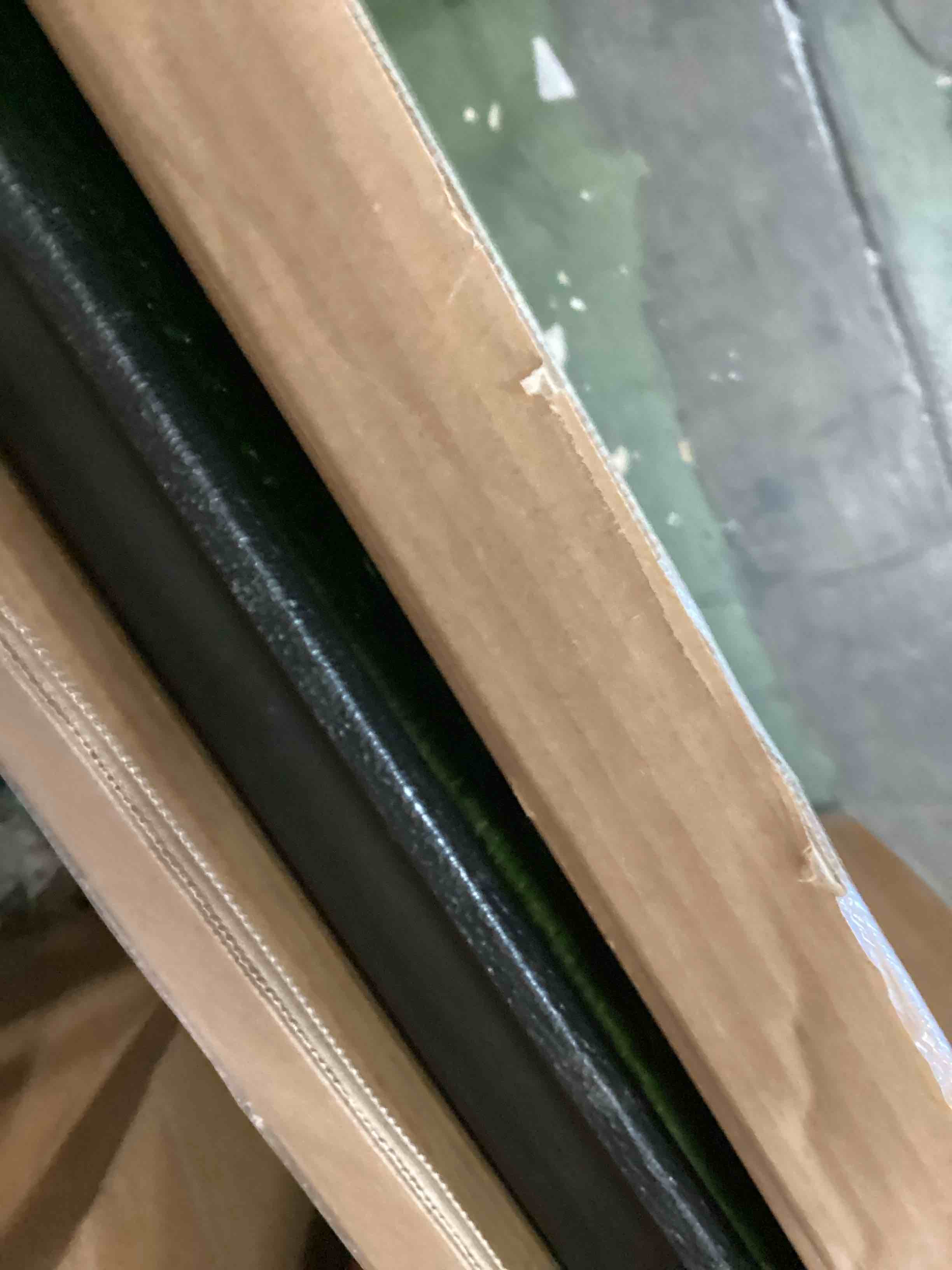 https://s3.amazonaws.com/lotting-images-prod/bidfta/BRN1665158_1736003734605.jpeg