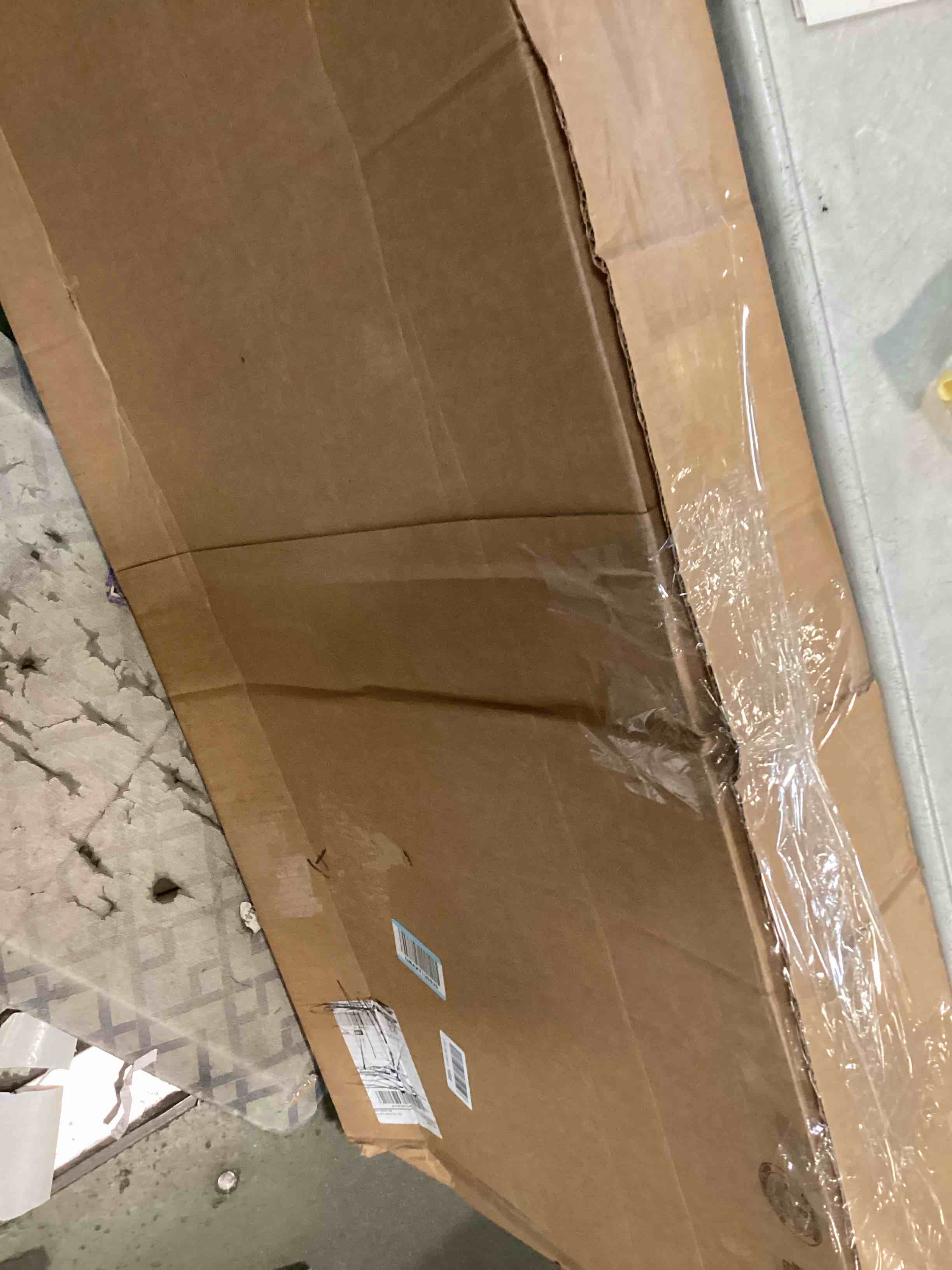 https://s3.amazonaws.com/lotting-images-prod/bidfta/BRN1665810_1736442675148.jpeg