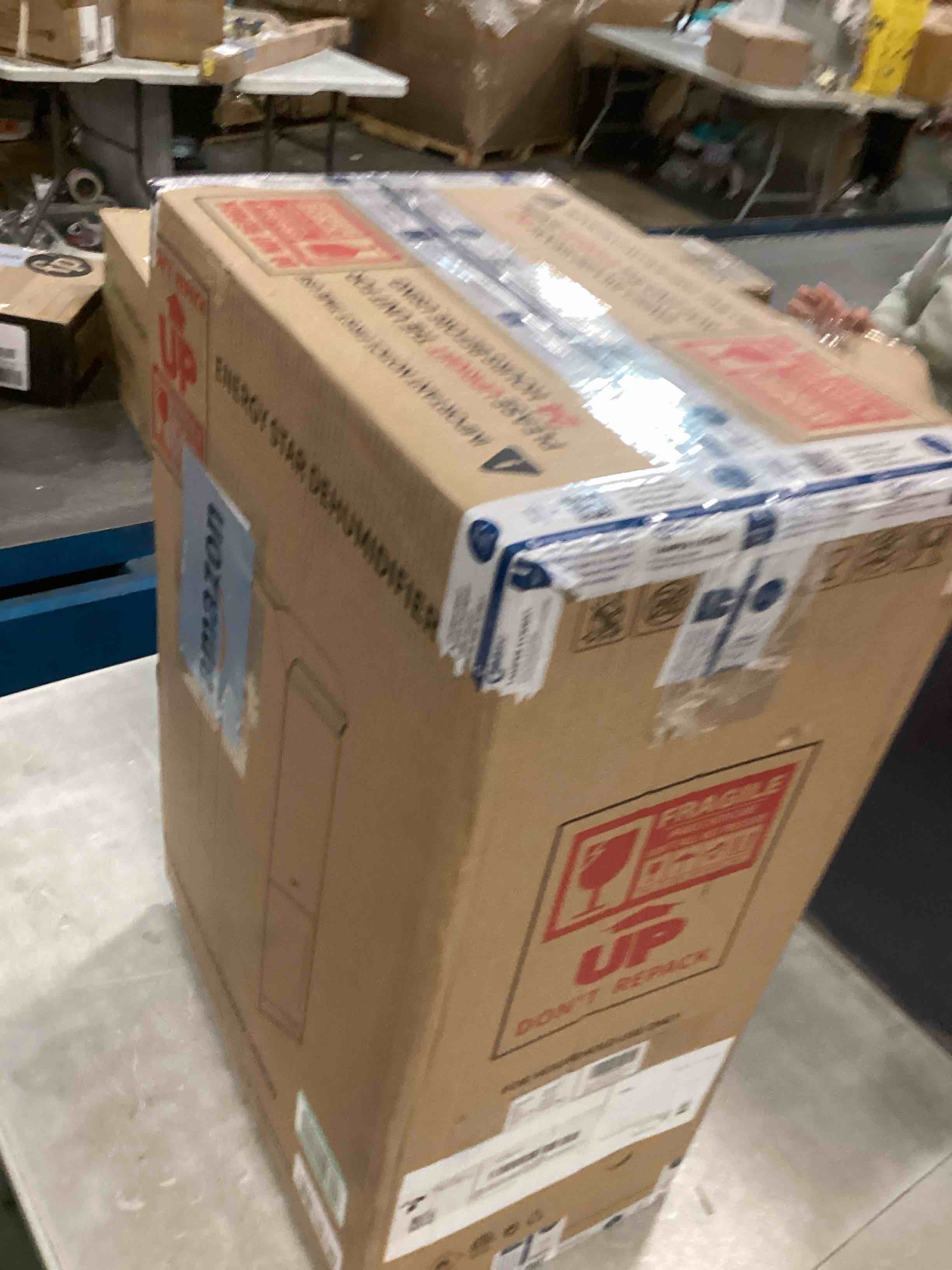 https://s3.amazonaws.com/lotting-images-prod/bidfta/BRN1666694_1734498911978.jpeg