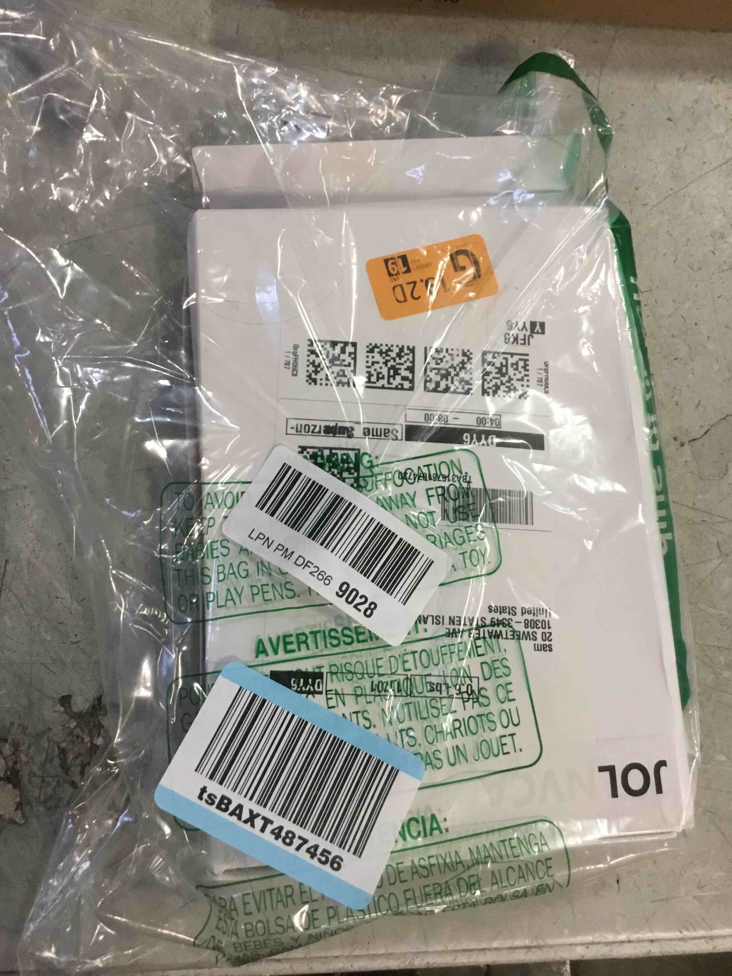 https://s3.amazonaws.com/lotting-images-prod/bidfta/BRN1669072_1736456208836.jpeg