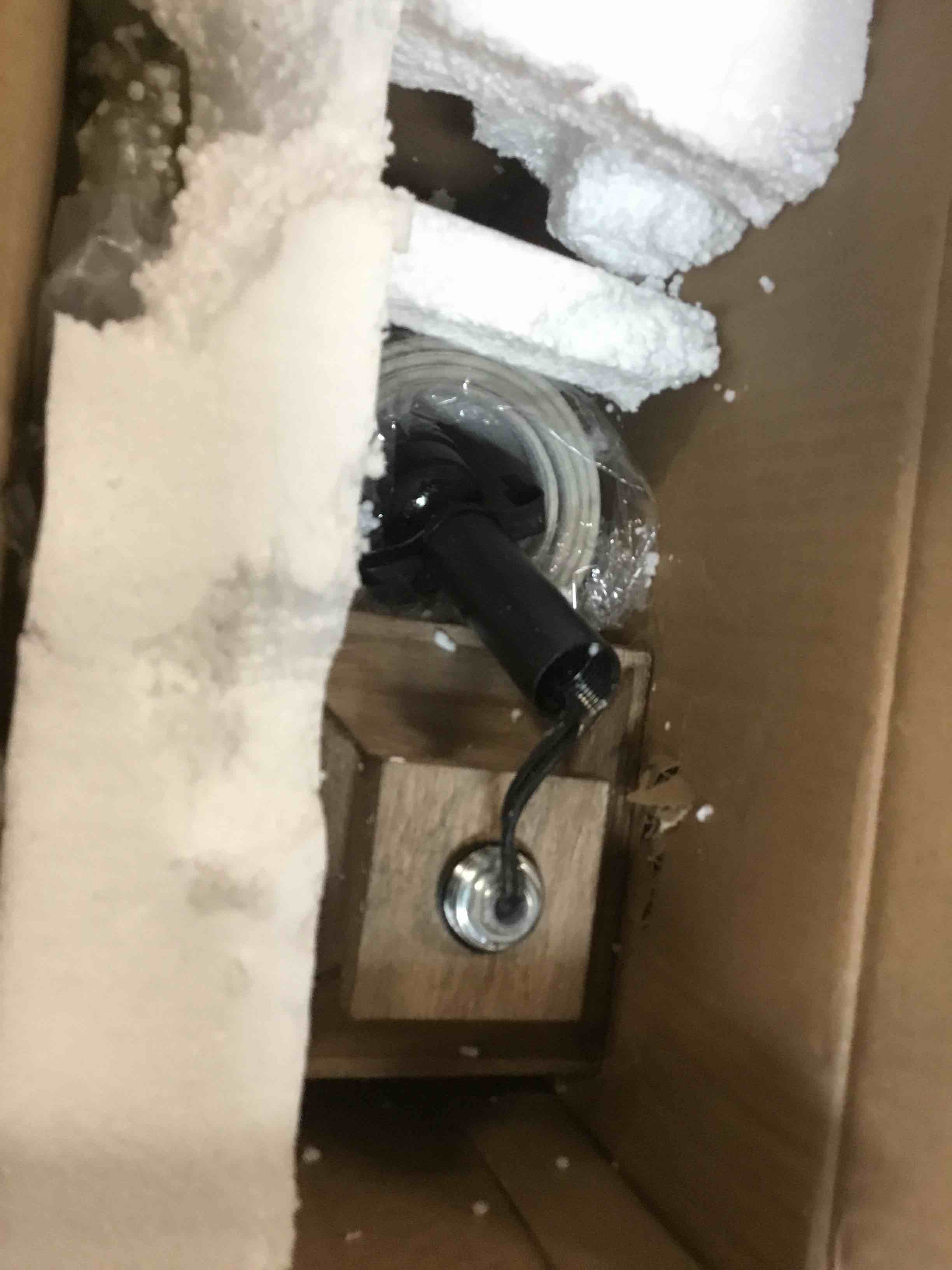 https://s3.amazonaws.com/lotting-images-prod/bidfta/BRN1669666_1736863267259.jpeg