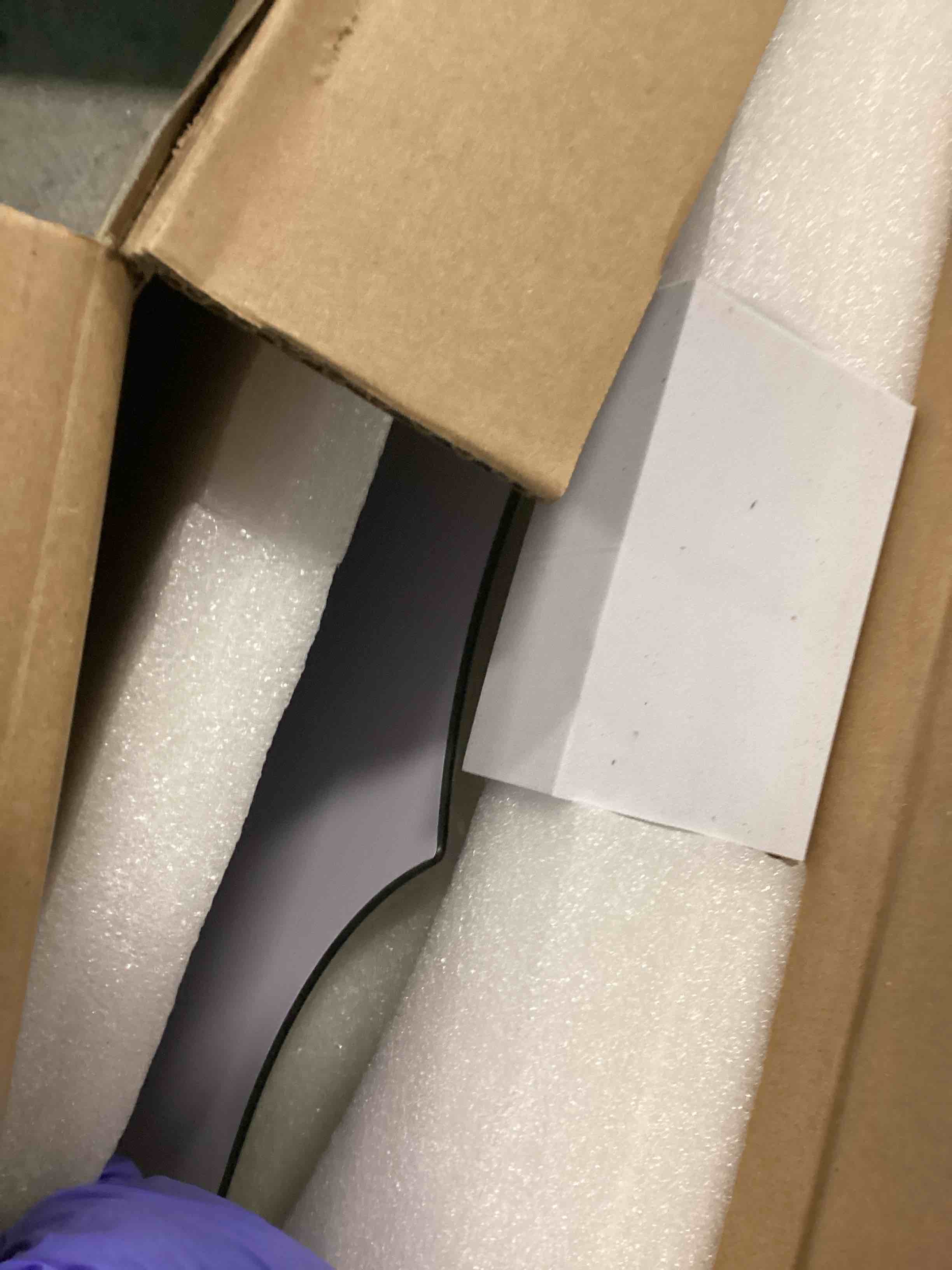 https://s3.amazonaws.com/lotting-images-prod/bidfta/BRN1670554_1737381142304.jpeg