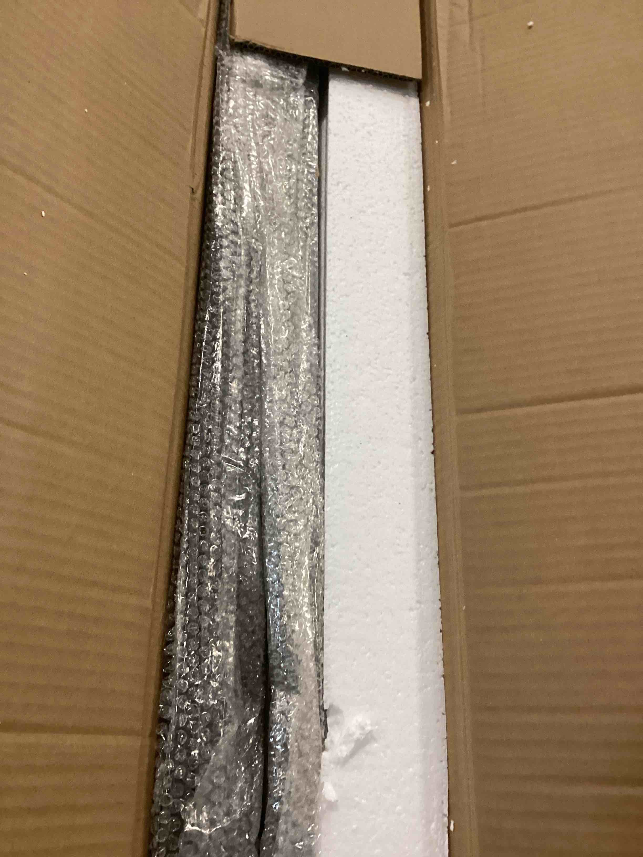 https://s3.amazonaws.com/lotting-images-prod/bidfta/BRN1670859_1737477616913.jpeg