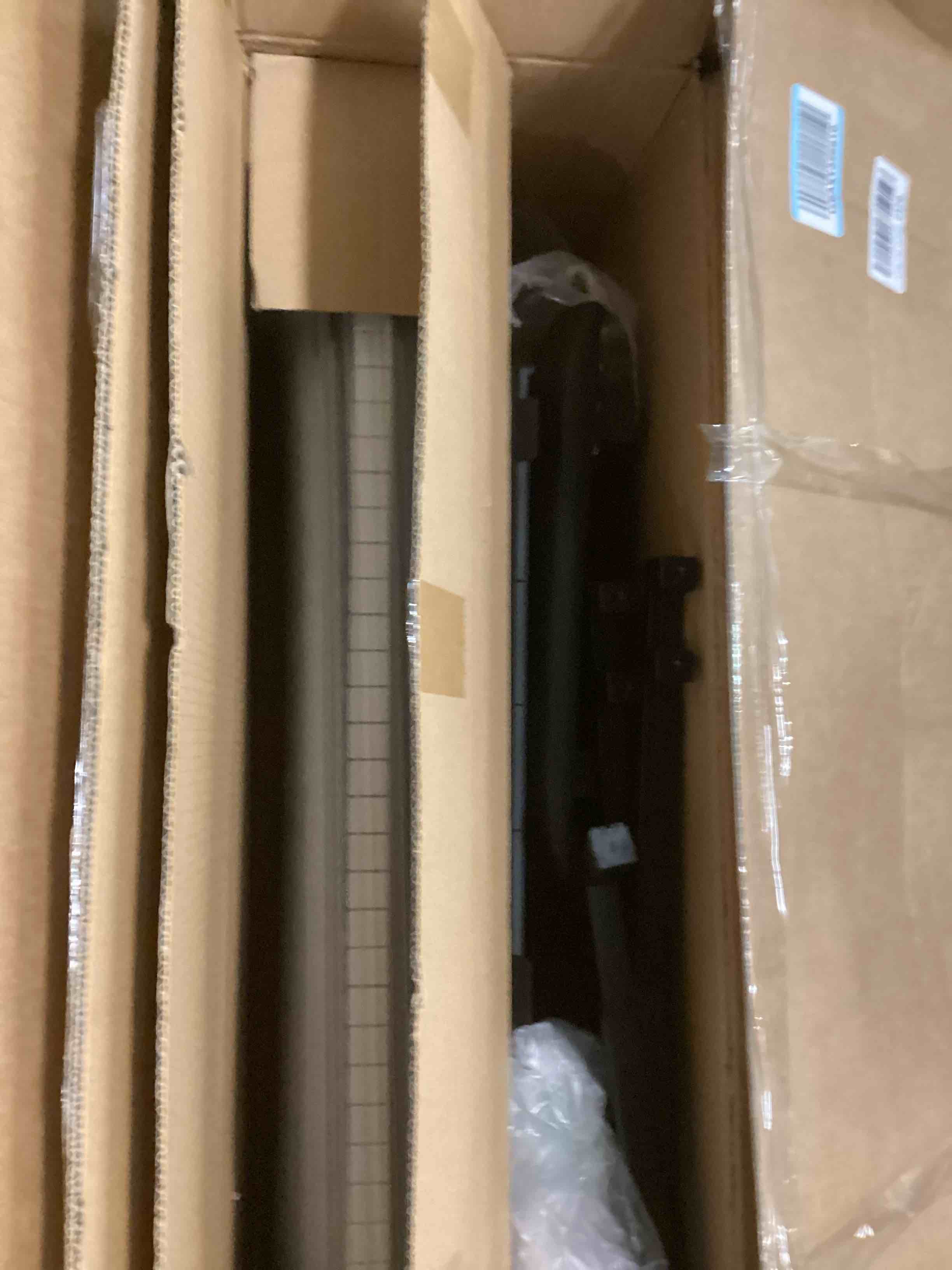 https://s3.amazonaws.com/lotting-images-prod/bidfta/BRN1671304_1737642813537.jpeg