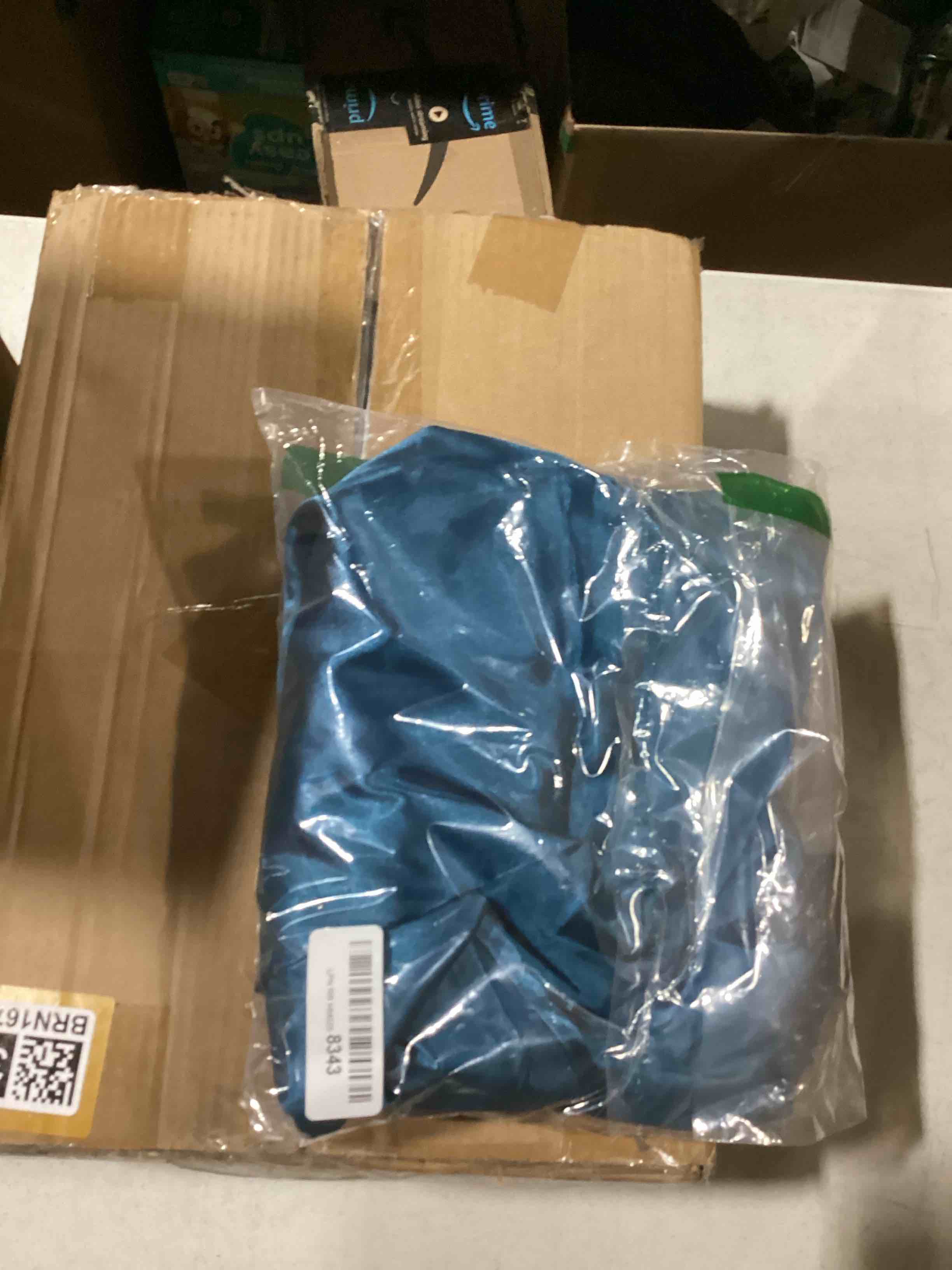 https://s3.amazonaws.com/lotting-images-prod/bidfta/BRN1673700_1731607382636.jpeg