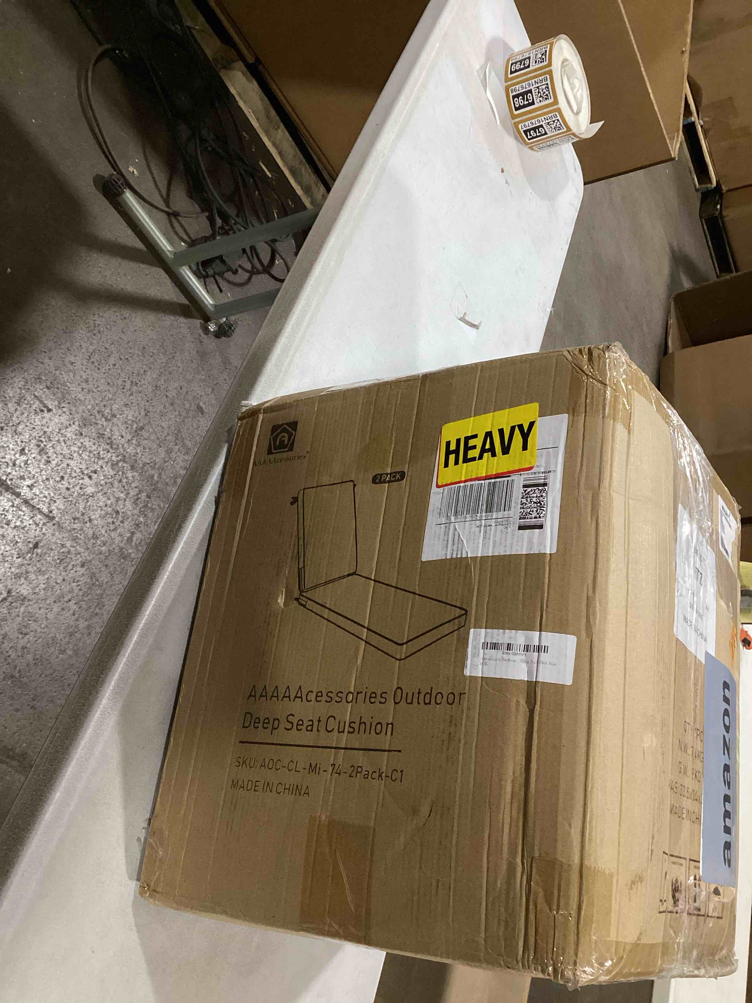 https://s3.amazonaws.com/lotting-images-prod/bidfta/BRN1676791_1733514285228.jpeg