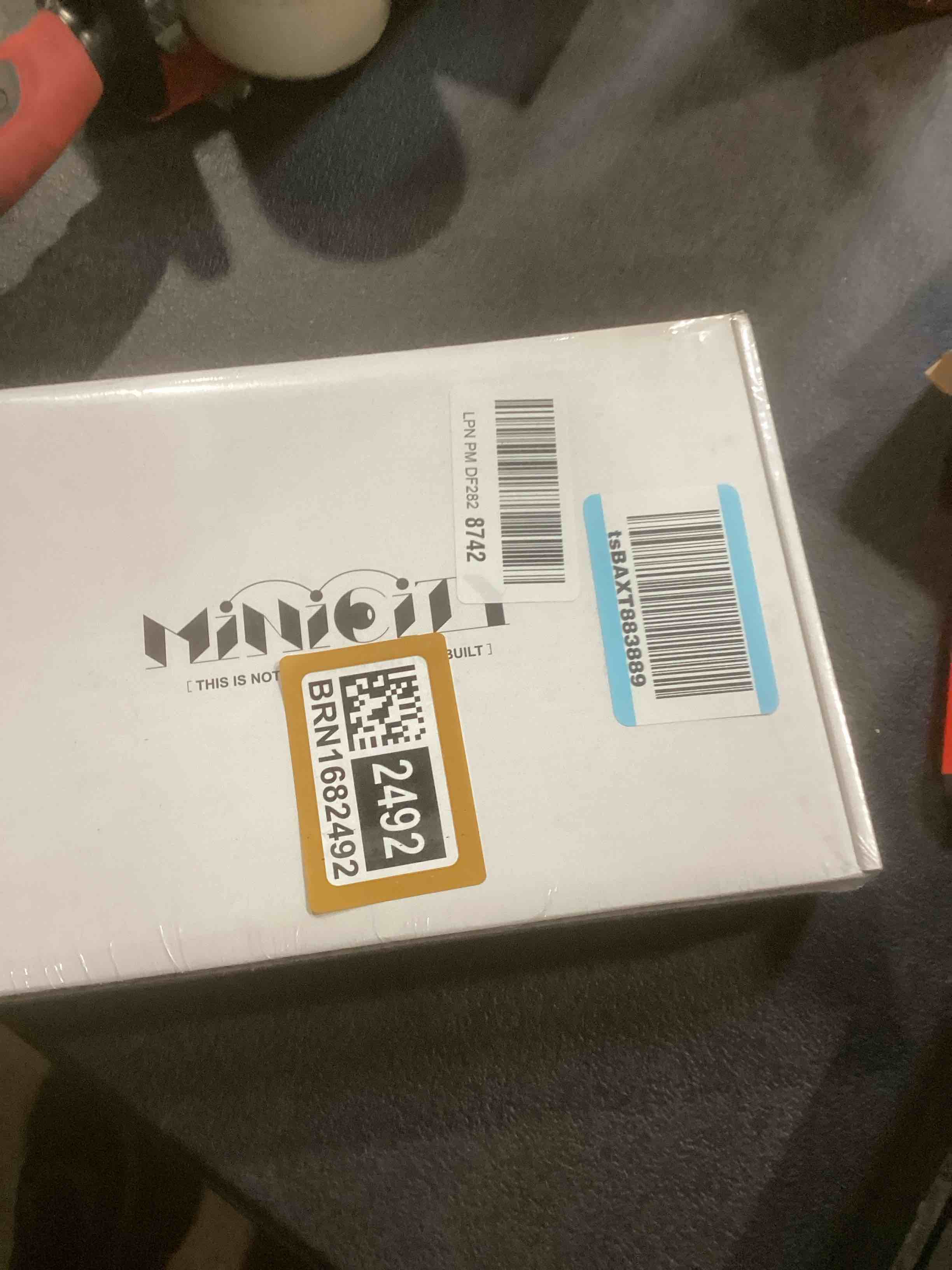 https://s3.amazonaws.com/lotting-images-prod/bidfta/BRN1682492_1738351943753.jpeg