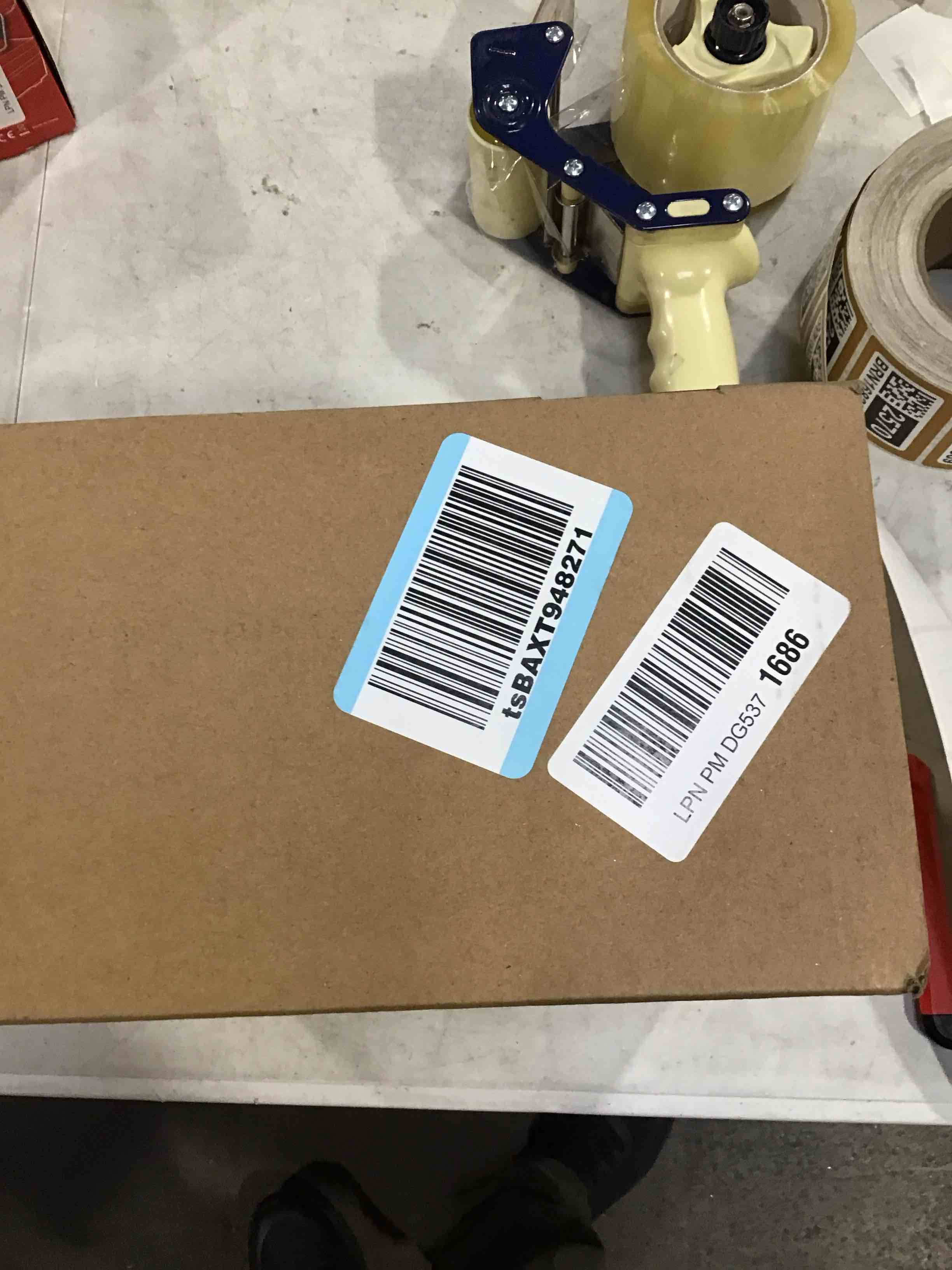 https://s3.amazonaws.com/lotting-images-prod/bidfta/BRN1682552_1738157330780.jpeg