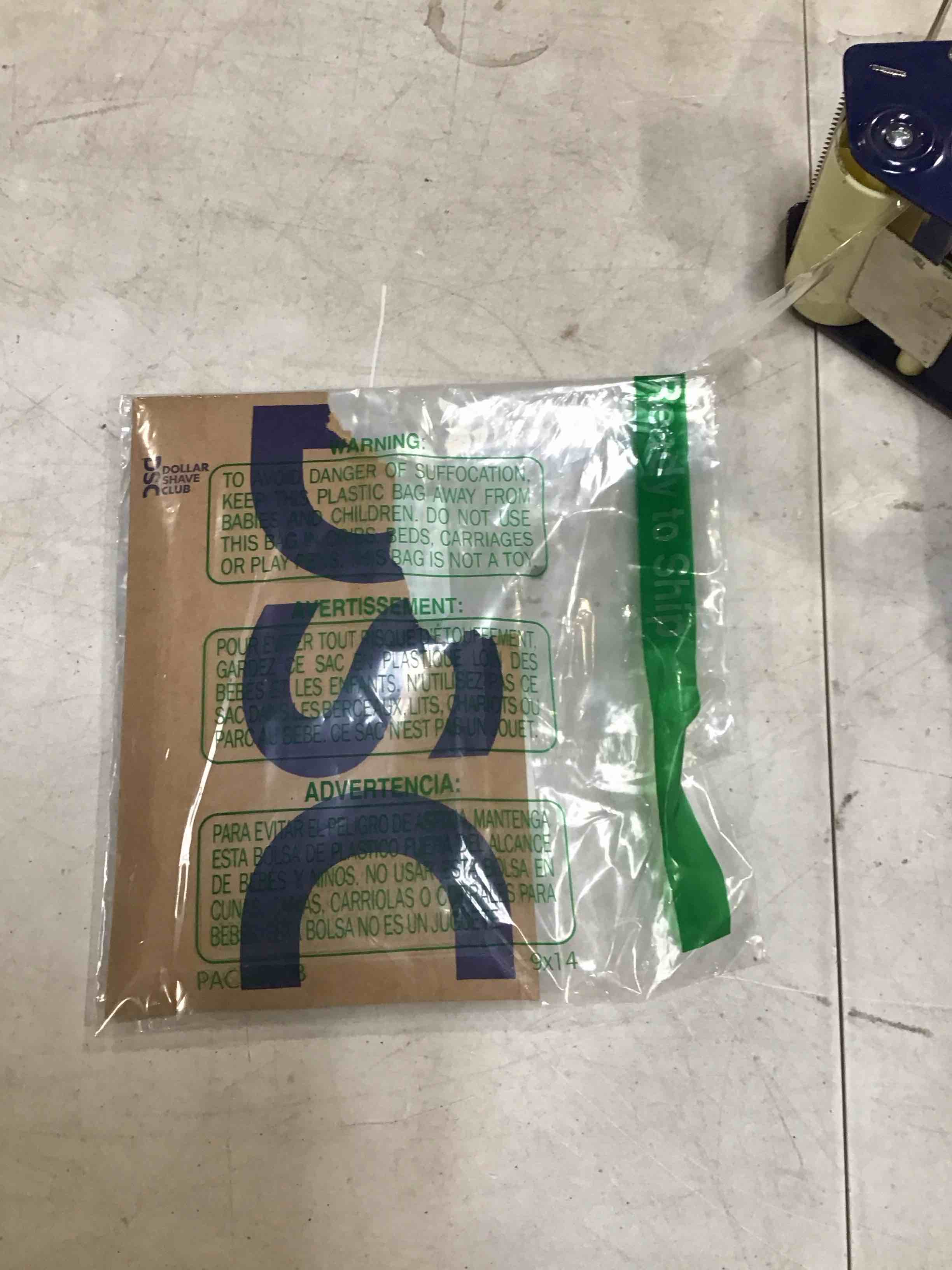 https://s3.amazonaws.com/lotting-images-prod/bidfta/BRN1682593_1738162658315.jpeg
