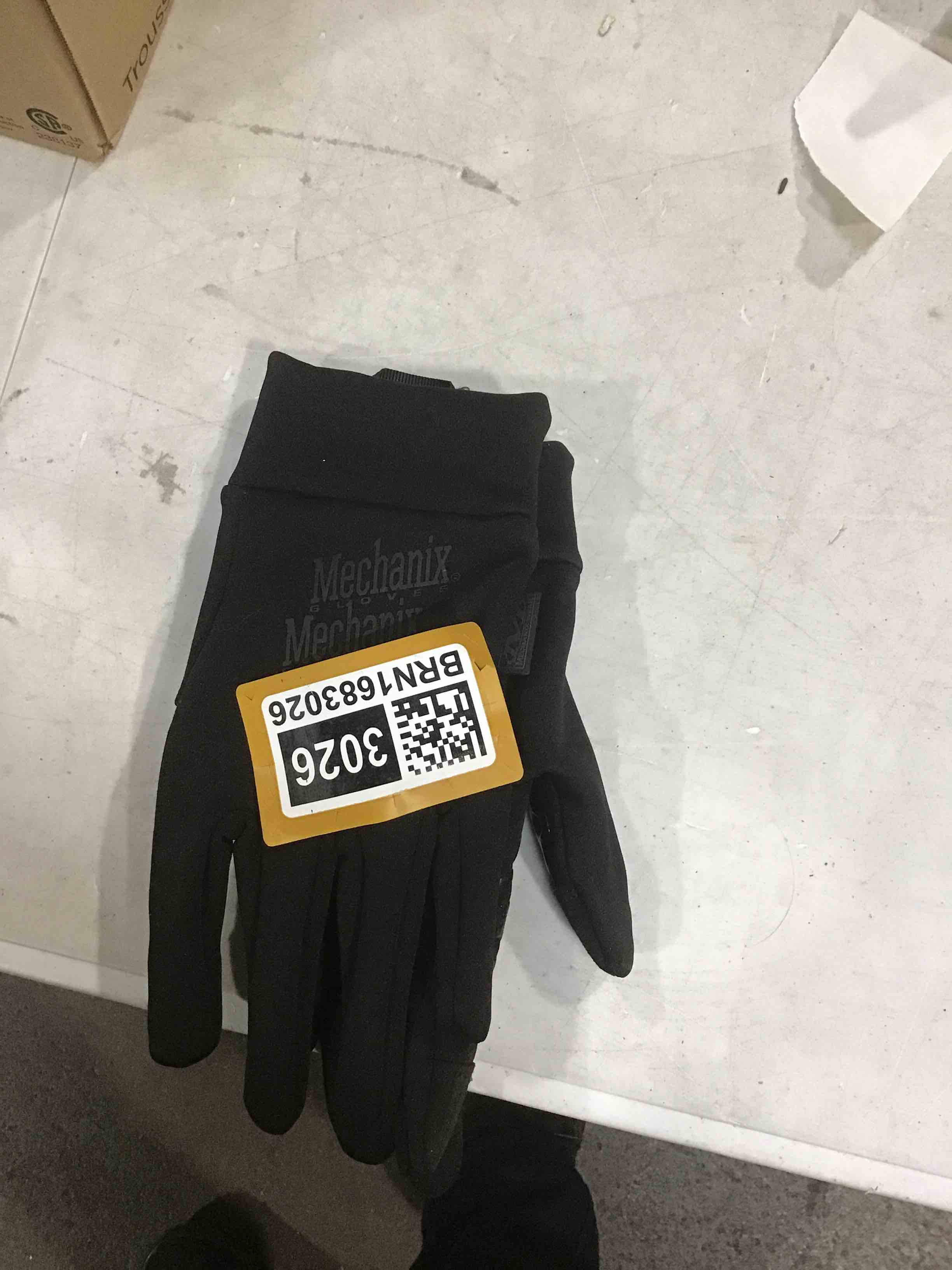 https://s3.amazonaws.com/lotting-images-prod/bidfta/BRN1683026_1738592591115.jpeg