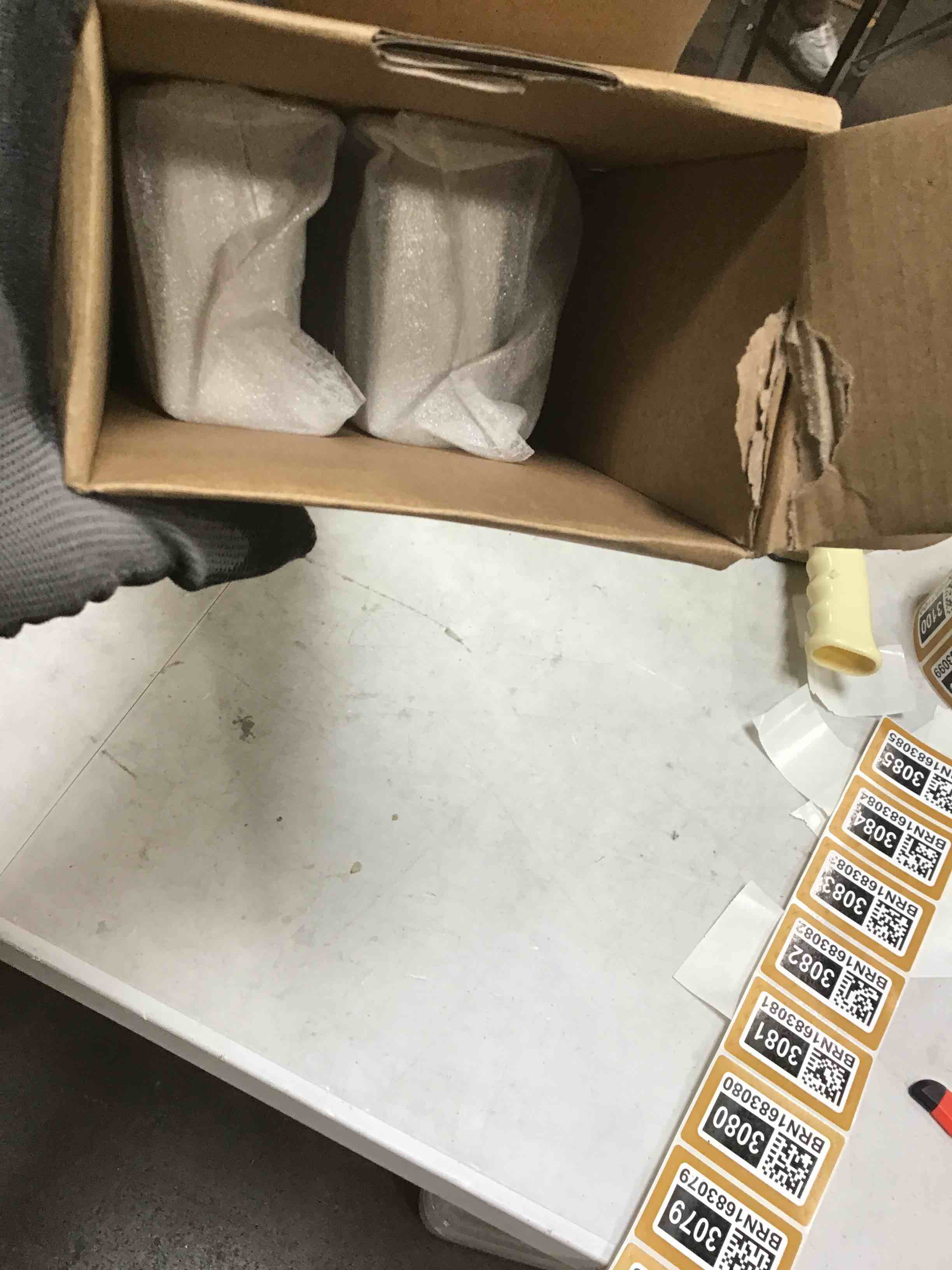 https://s3.amazonaws.com/lotting-images-prod/bidfta/BRN1683079_1738602474922.jpeg