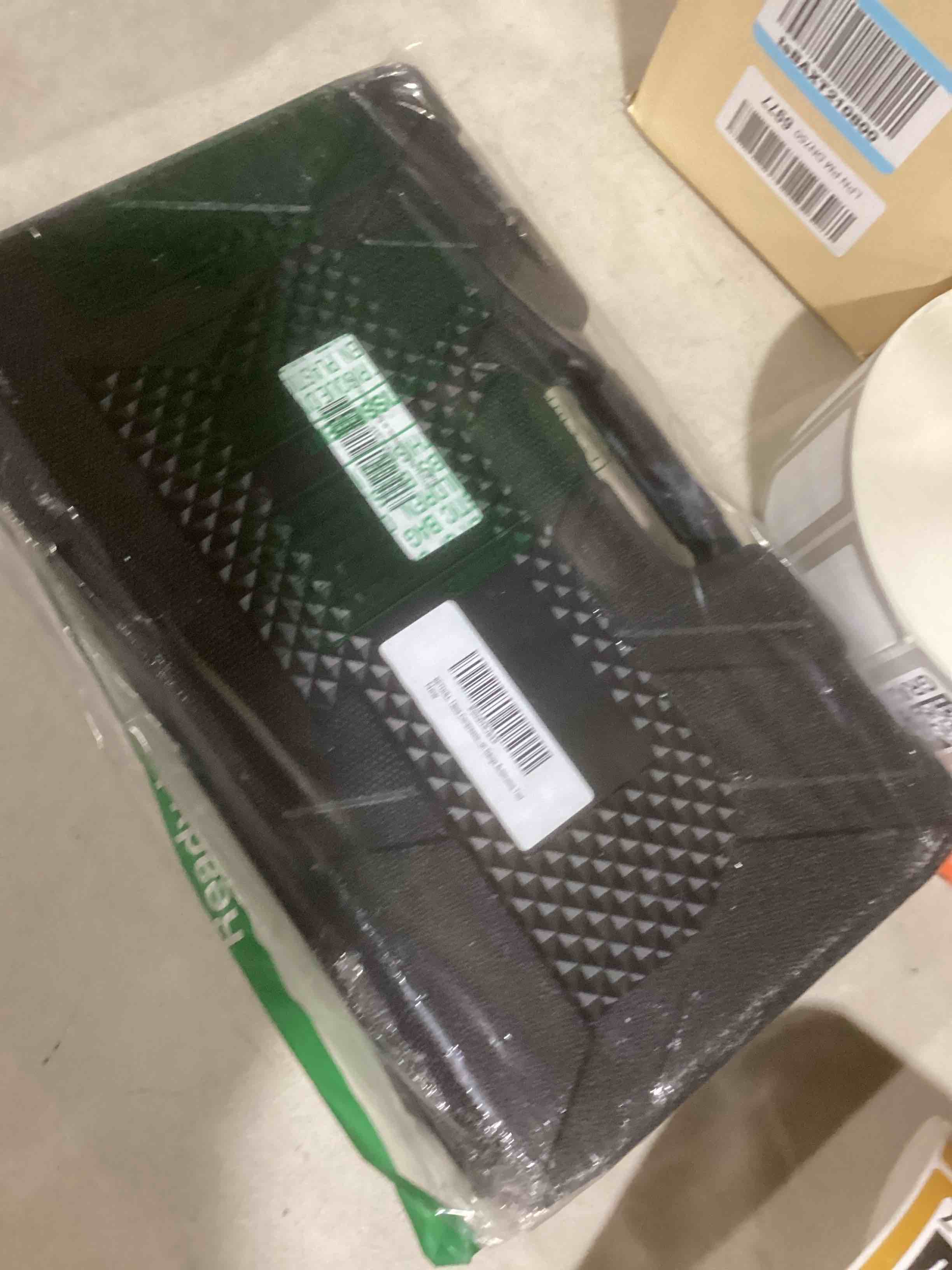 https://s3.amazonaws.com/lotting-images-prod/bidfta/BRN1689732_1738262773749.jpeg