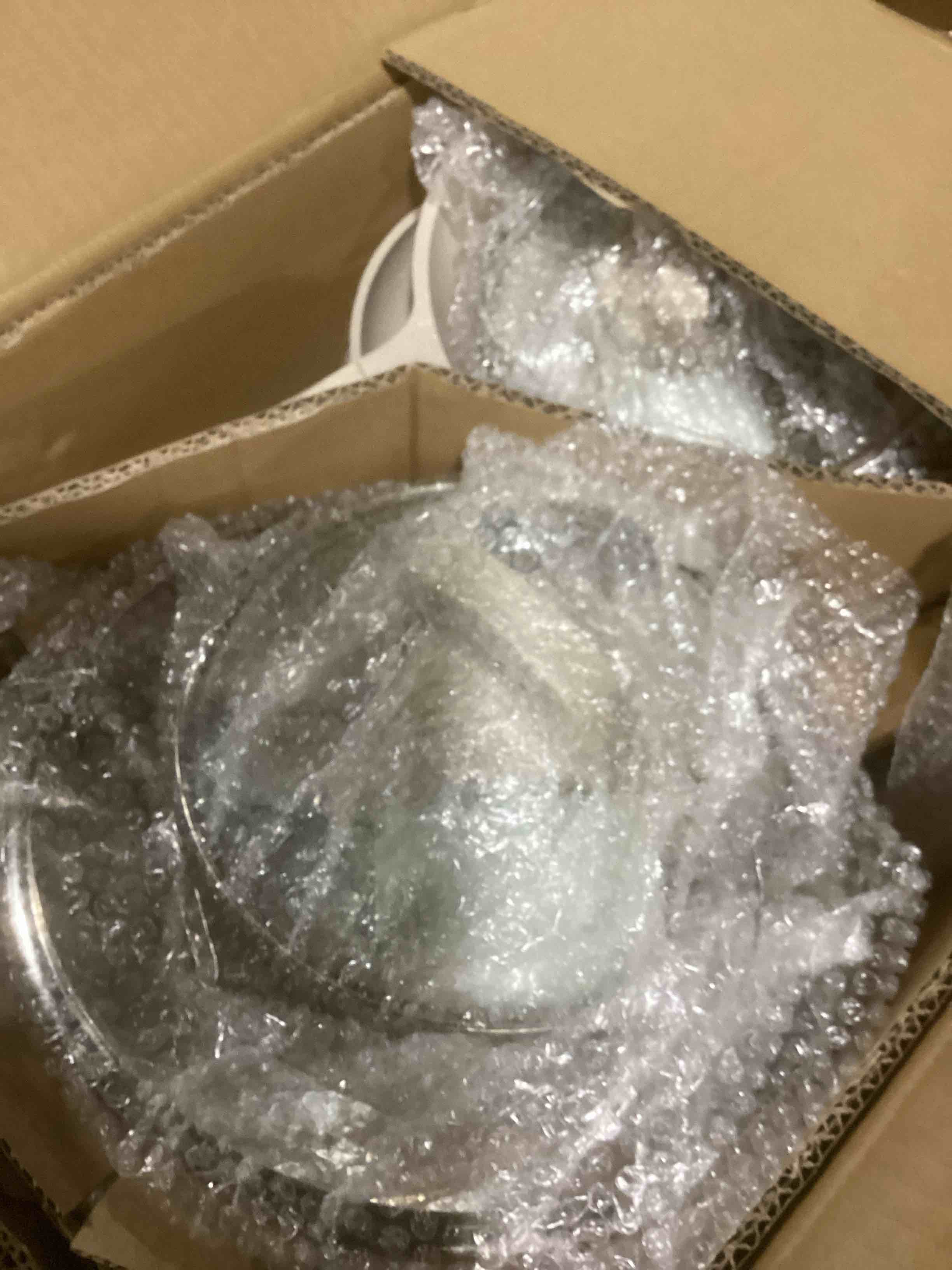 https://s3.amazonaws.com/lotting-images-prod/bidfta/BRN1689956_1738345582513.jpeg