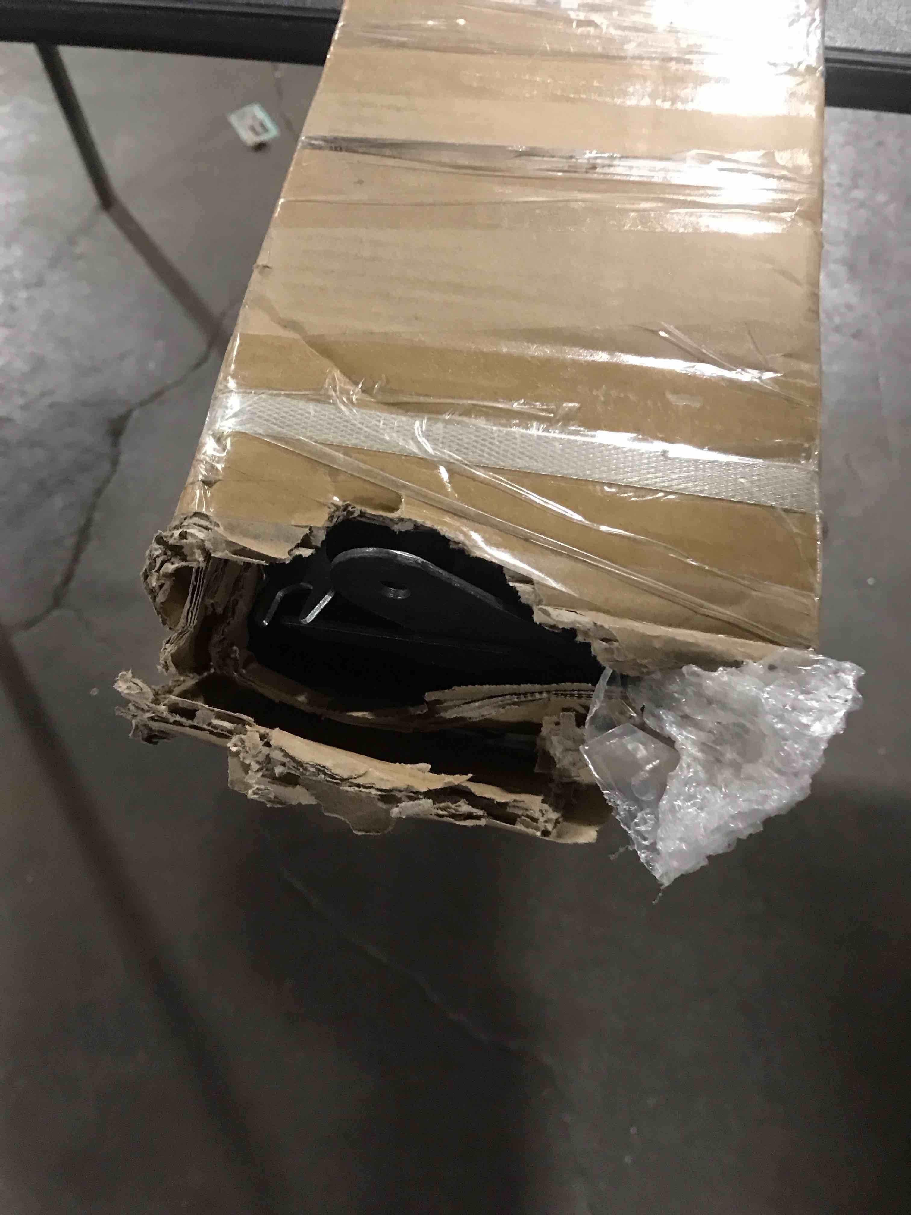https://s3.amazonaws.com/lotting-images-prod/bidfta/BRN1690855_1737548733068.jpeg