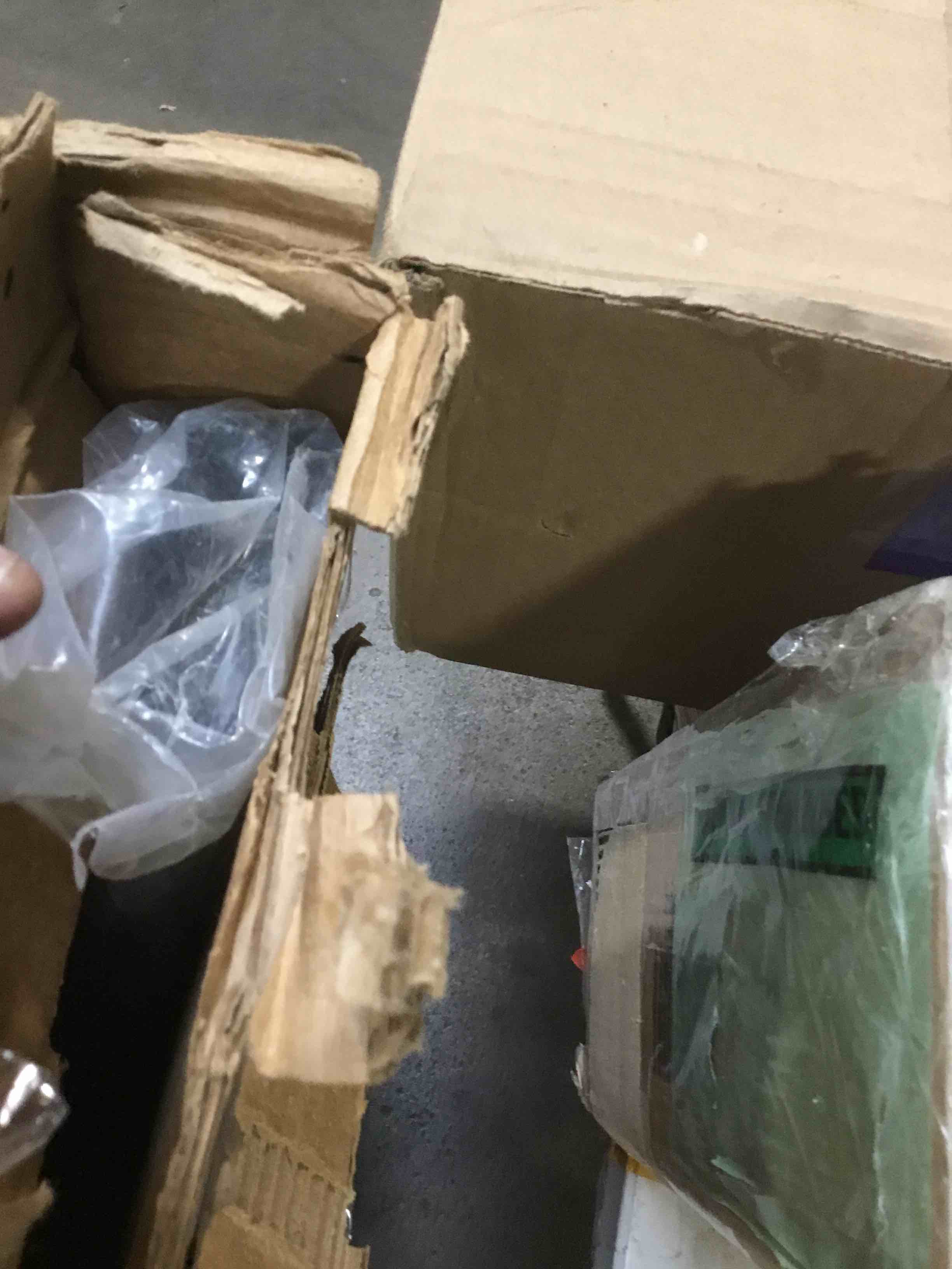 https://s3.amazonaws.com/lotting-images-prod/bidfta/BRN1692292_1738174677120.jpeg