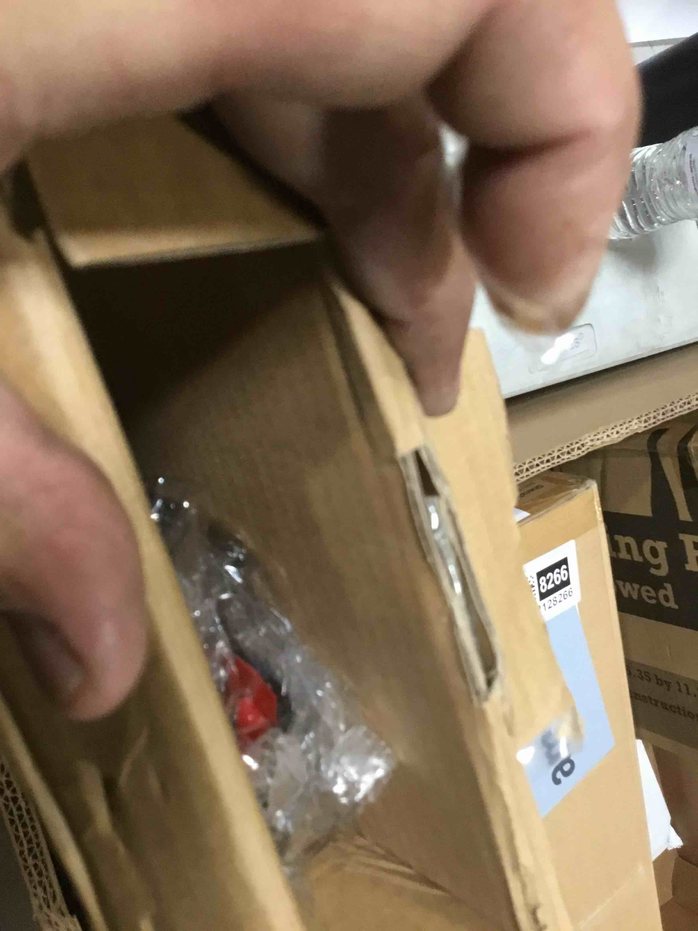 https://s3.amazonaws.com/lotting-images-prod/bidfta/BRN1692505_1738256162578.jpeg