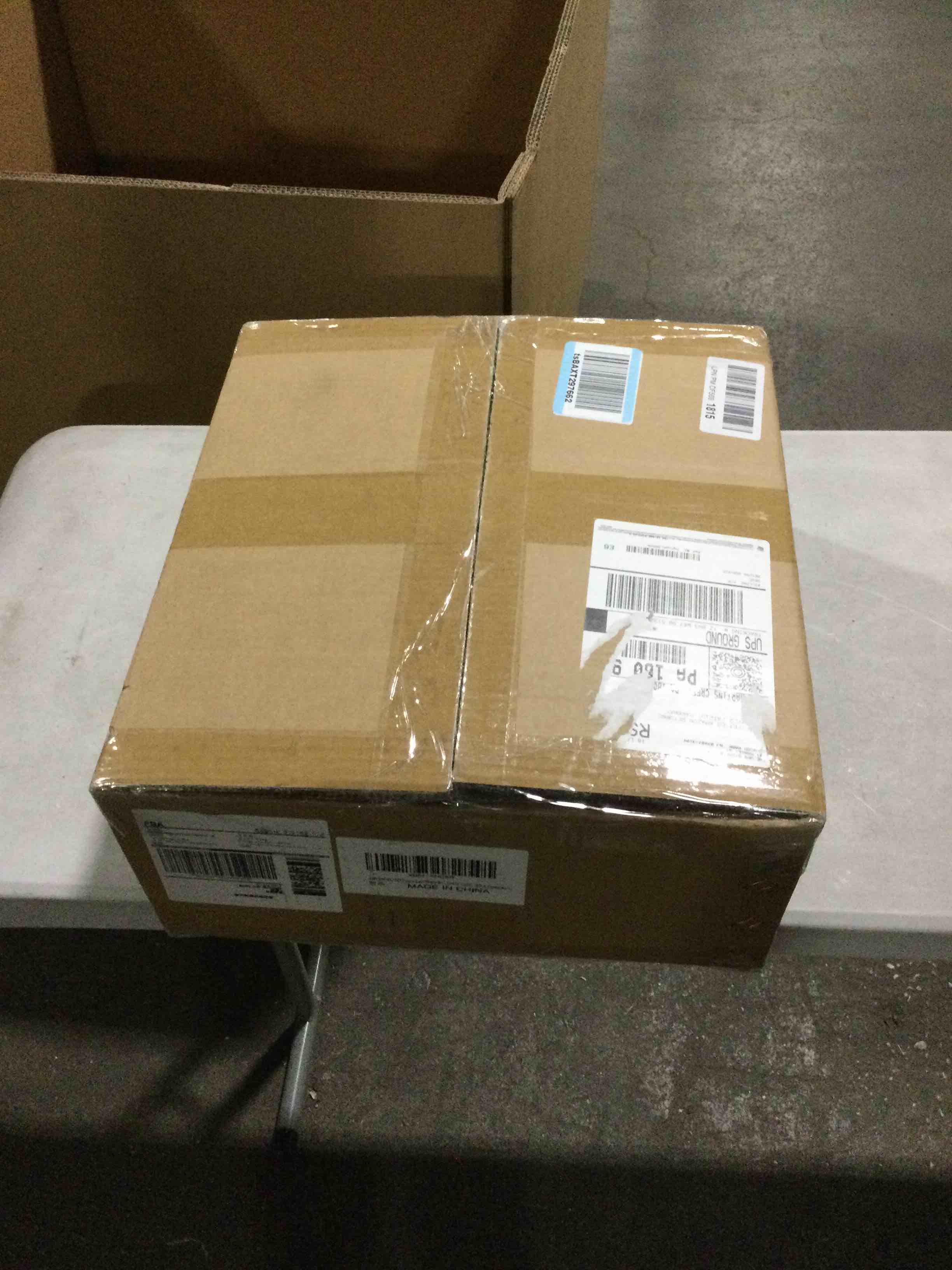 https://s3.amazonaws.com/lotting-images-prod/bidfta/BRN1695046_1738326918927.jpeg