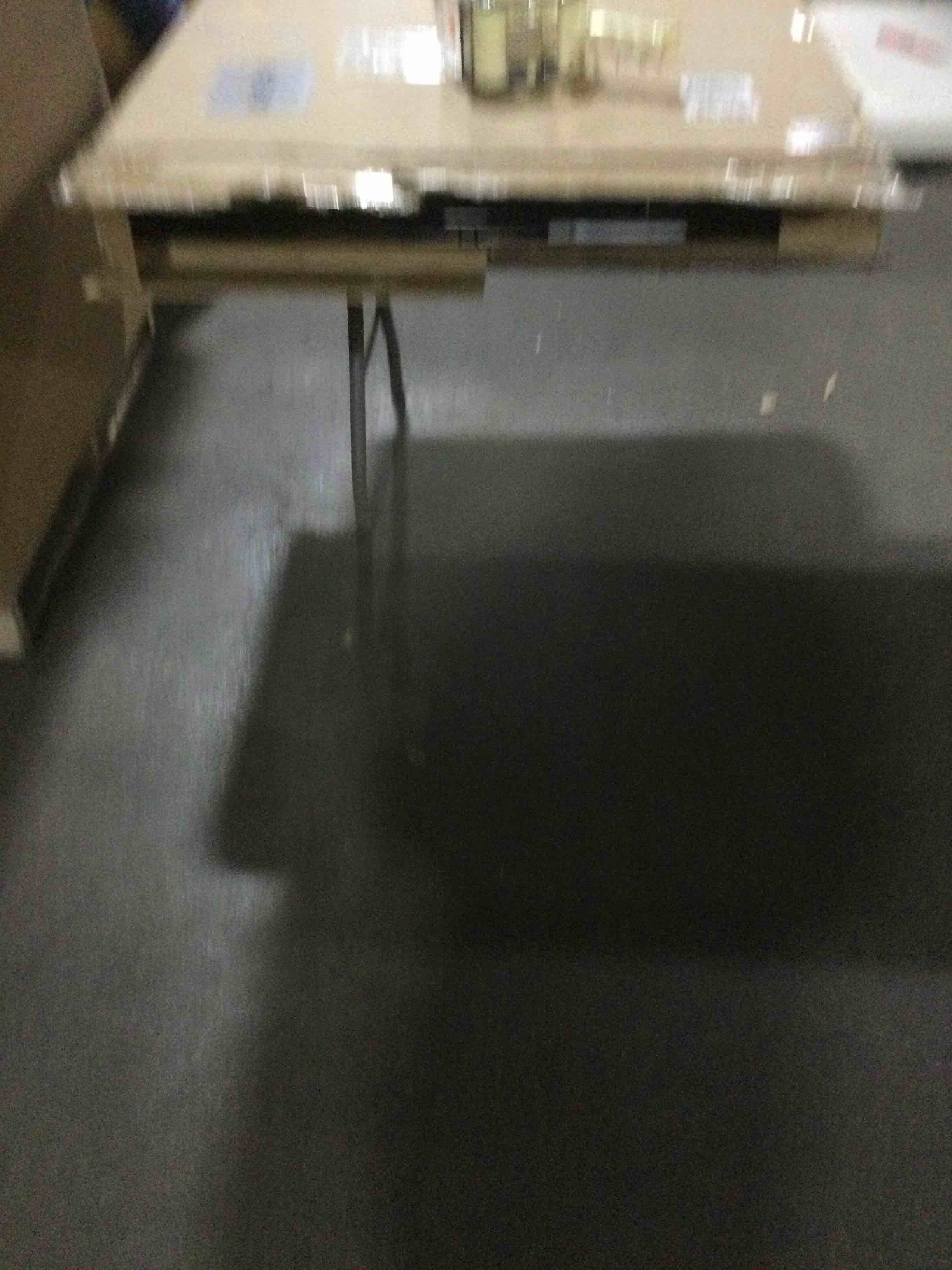 https://s3.amazonaws.com/lotting-images-prod/bidfta/BRN1695081_1738333556129.jpeg
