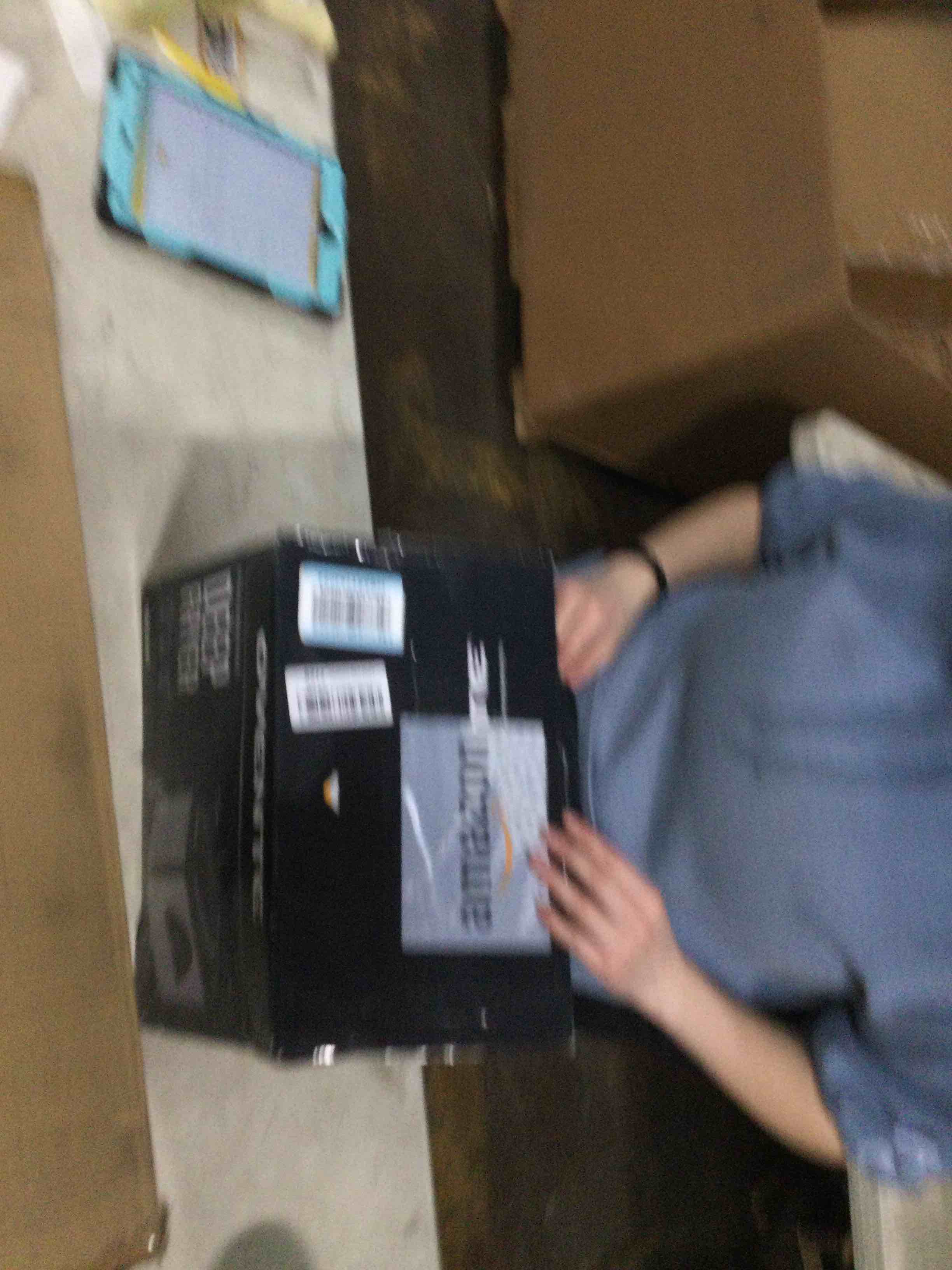 https://s3.amazonaws.com/lotting-images-prod/bidfta/BRN1695317_1738779816050.jpeg