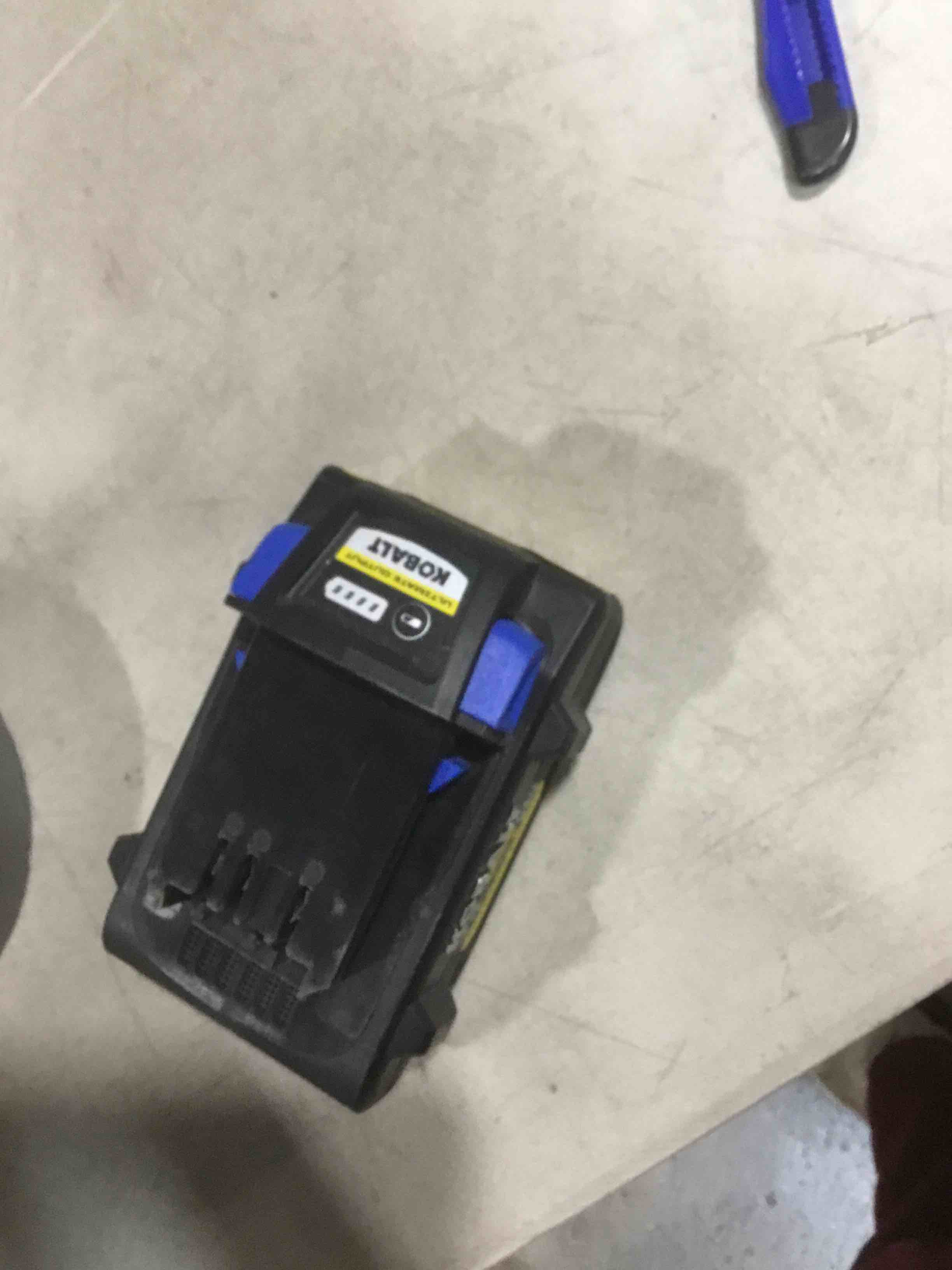 Kobalt Ultimate Output 24-V 4 Amp-Hour; Lithium Battery