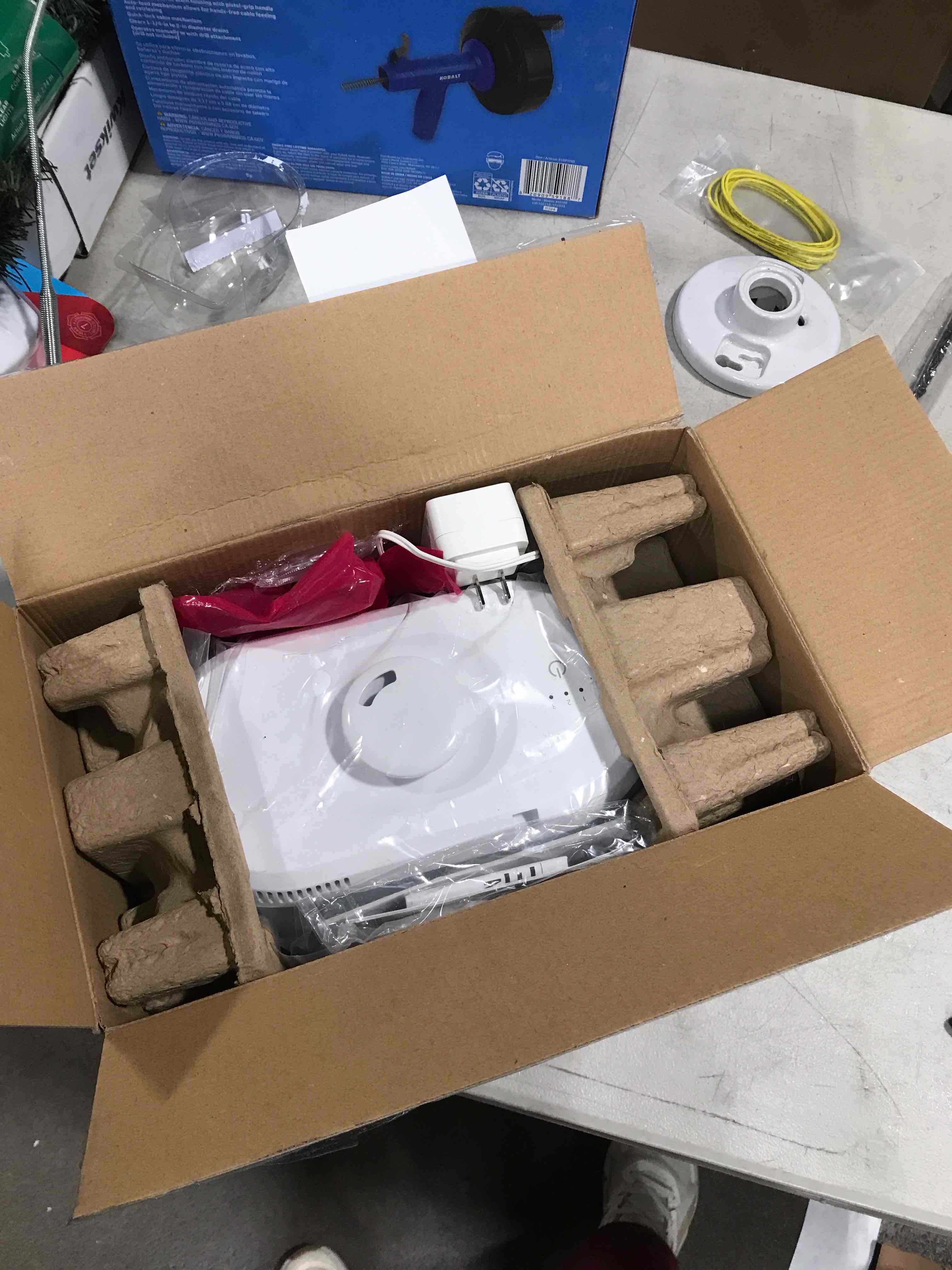 https://s3.amazonaws.com/lotting-images-prod/bidfta/BRN1695860_1739291497999.jpeg