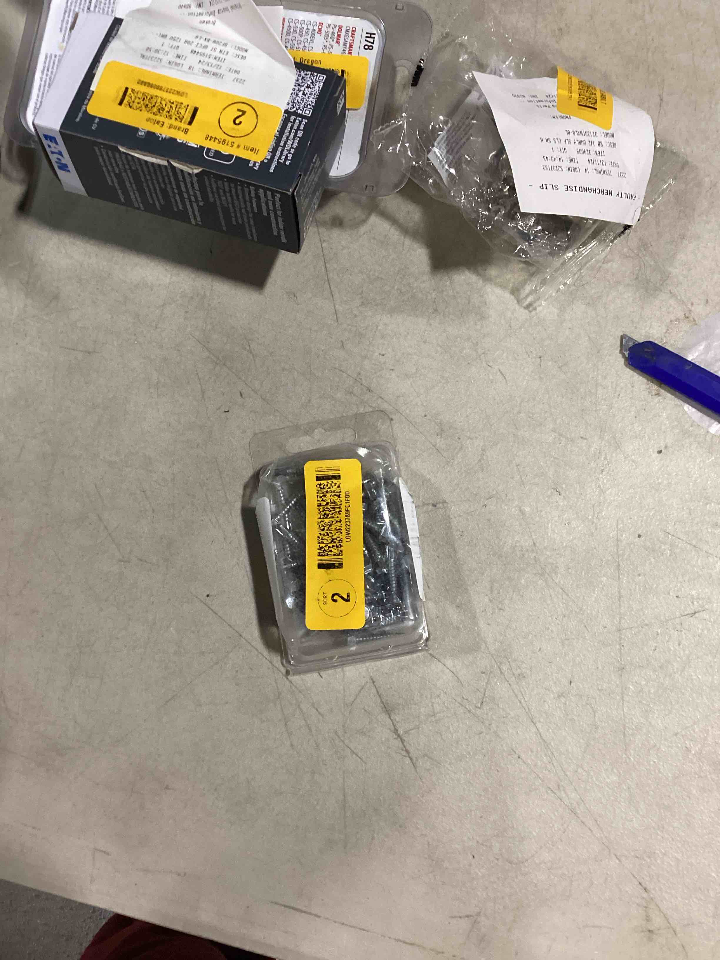 https://s3.amazonaws.com/lotting-images-prod/bidfta/BRN1695913_1739301409968.jpeg