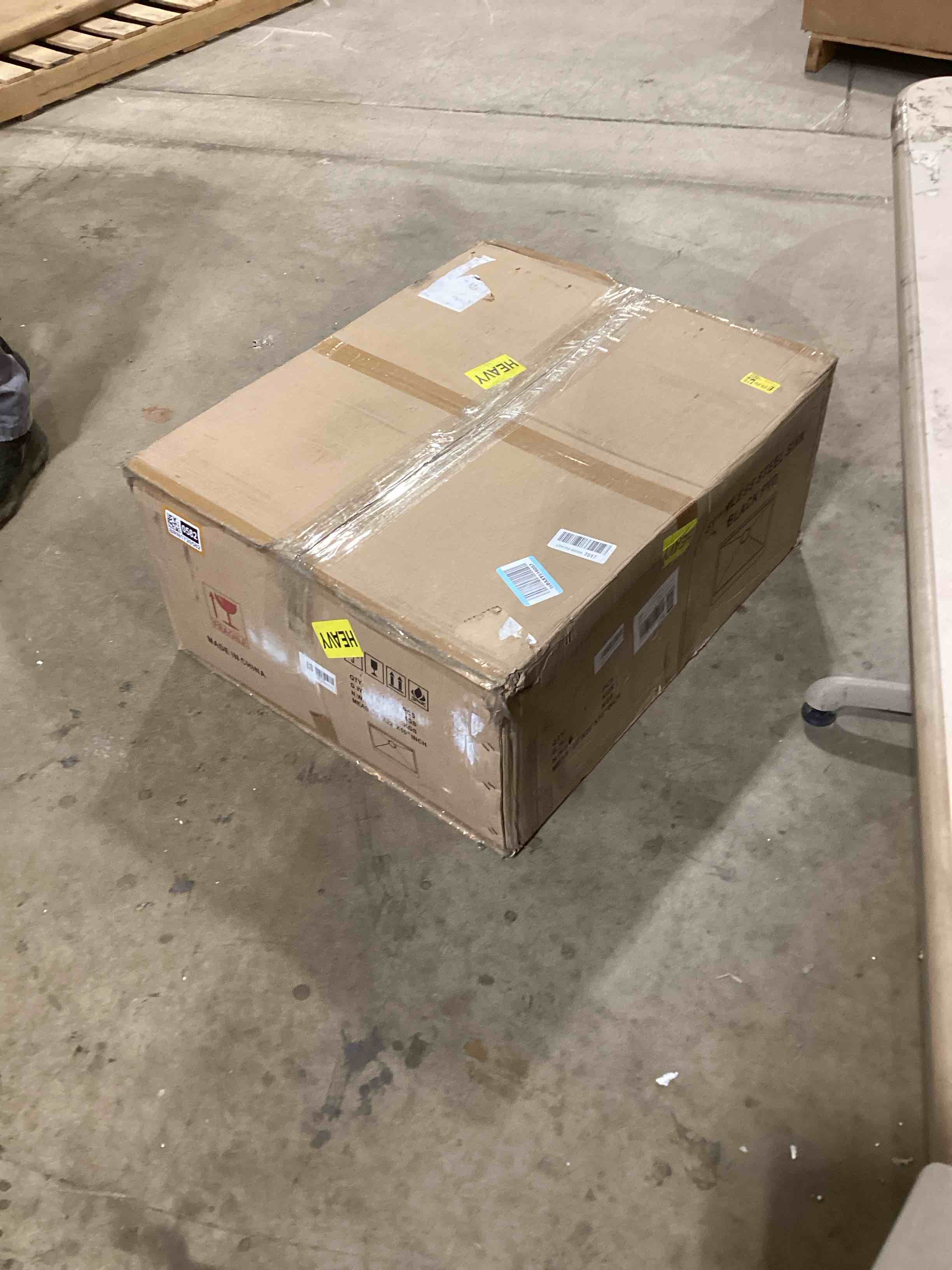 https://s3.amazonaws.com/lotting-images-prod/bidfta/BRN1720582_1744037968609.jpeg