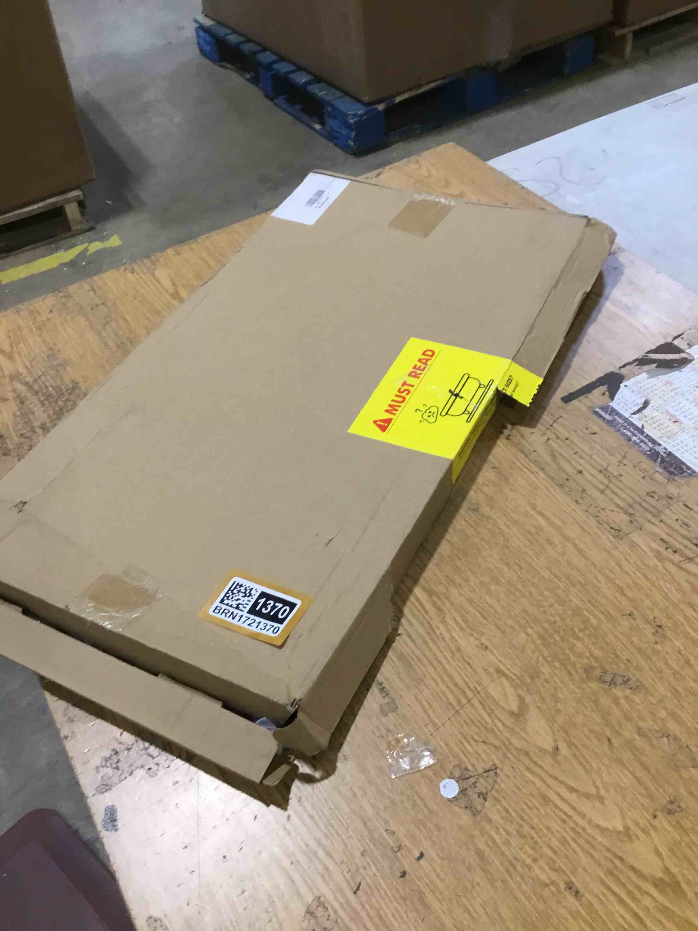 https://s3.amazonaws.com/lotting-images-prod/bidfta/BRN1721370_1744826424915.jpeg