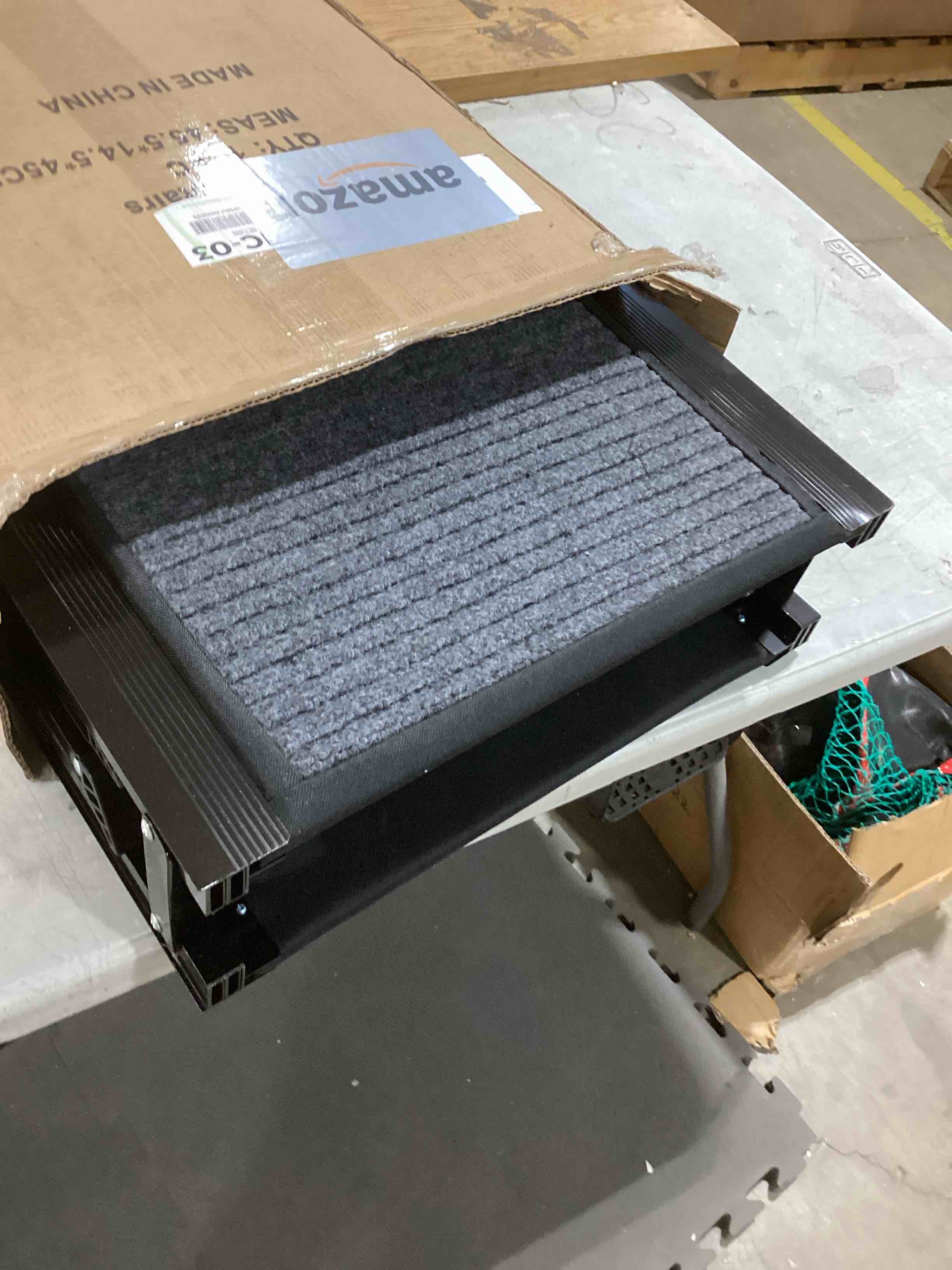 https://s3.amazonaws.com/lotting-images-prod/bidfta/BRN1721810_1745242784193.jpeg