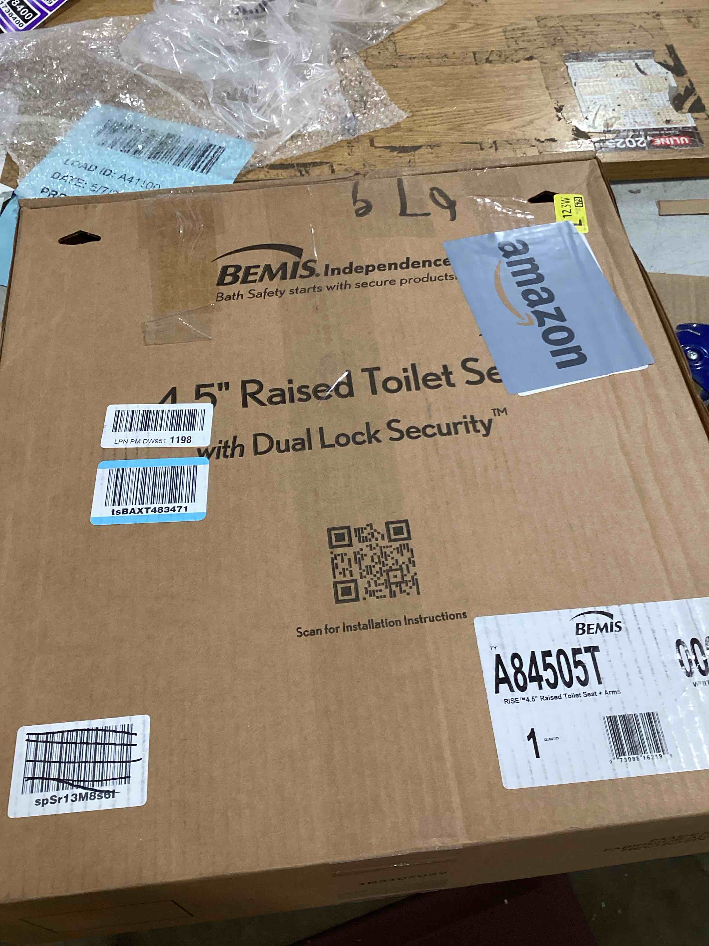 https://s3.amazonaws.com/lotting-images-prod/bidfta/BRN1722998_1747054144672.jpeg