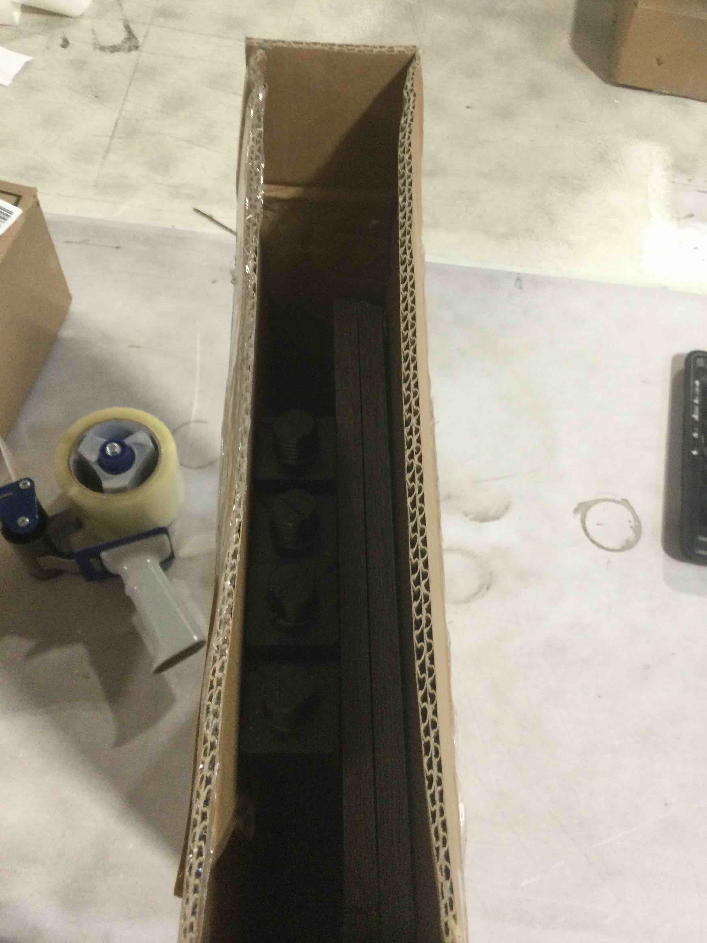 https://s3.amazonaws.com/lotting-images-prod/bidfta/BRN1723283_1745237834431.jpeg