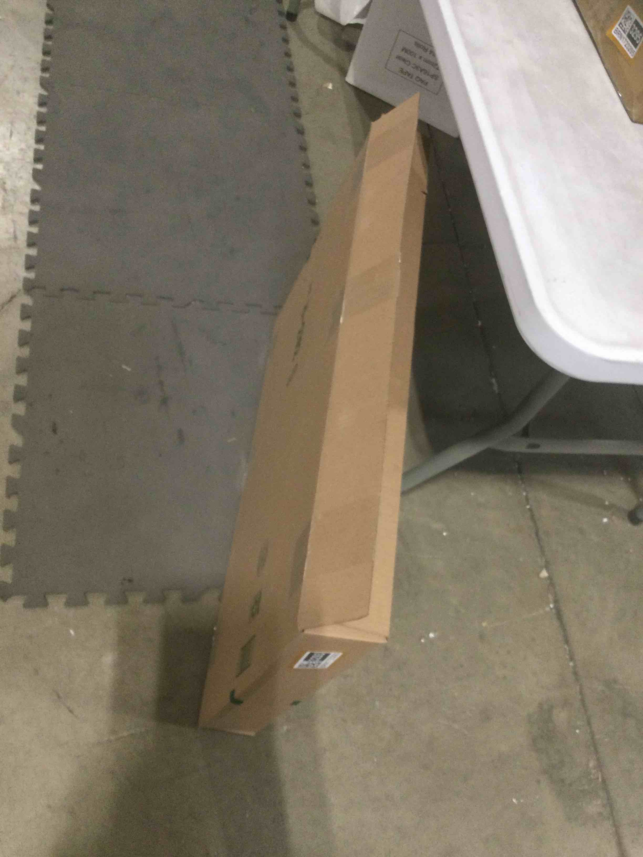https://s3.amazonaws.com/lotting-images-prod/bidfta/BRN1723293_1745239243259.jpeg