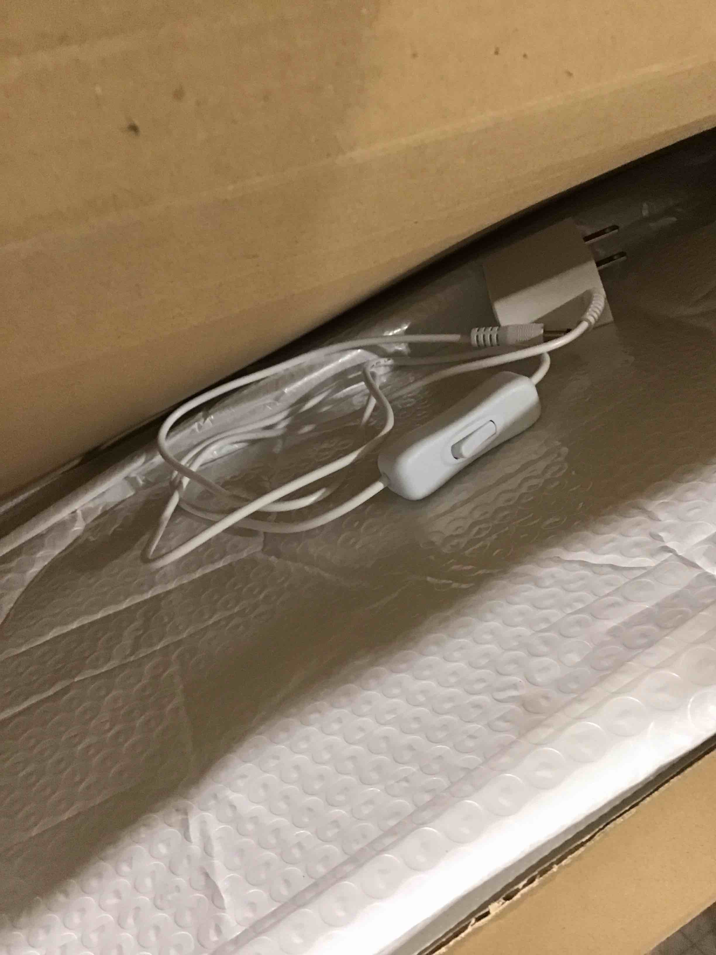 https://s3.amazonaws.com/lotting-images-prod/bidfta/BRN1723374_1745244664599.jpeg