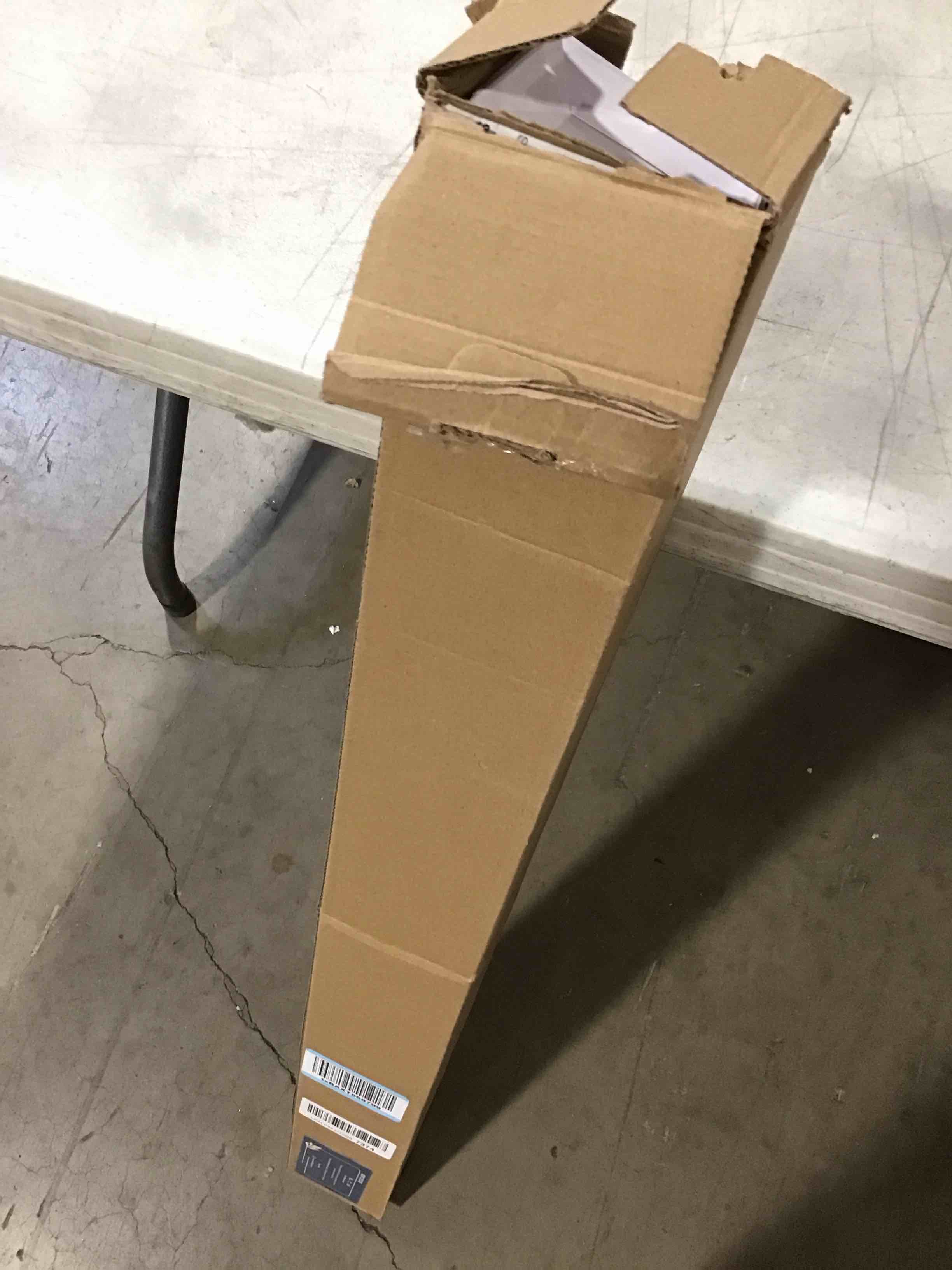 https://s3.amazonaws.com/lotting-images-prod/bidfta/BRN1724011_1745498045839.jpeg