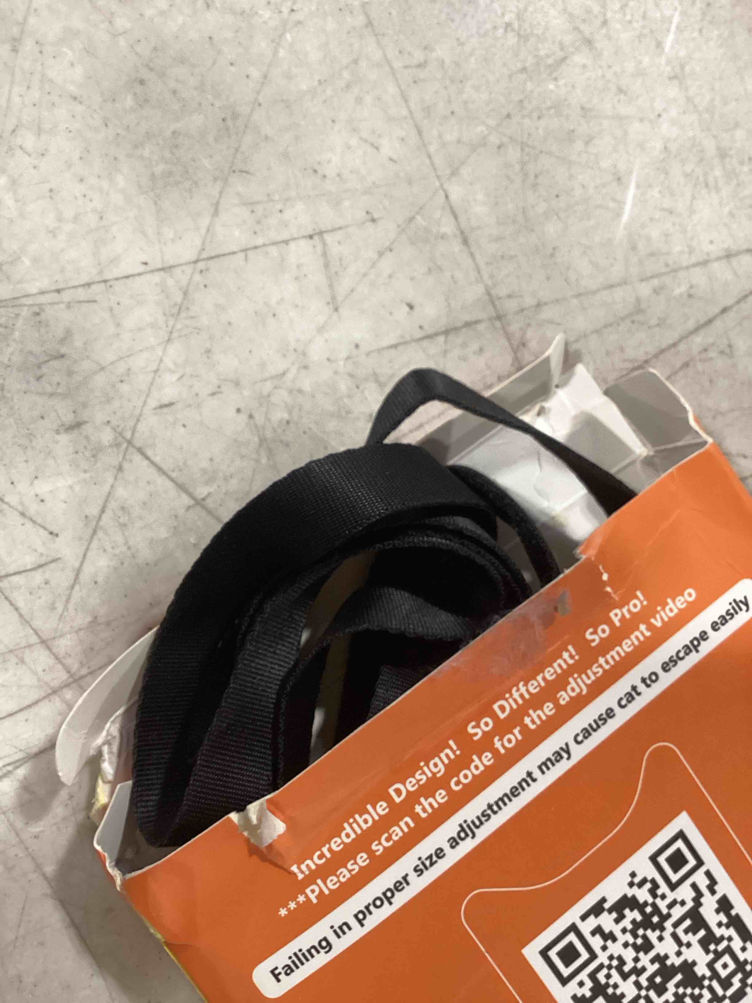 https://s3.amazonaws.com/lotting-images-prod/bidfta/BRN1724215_1745587600825.jpeg