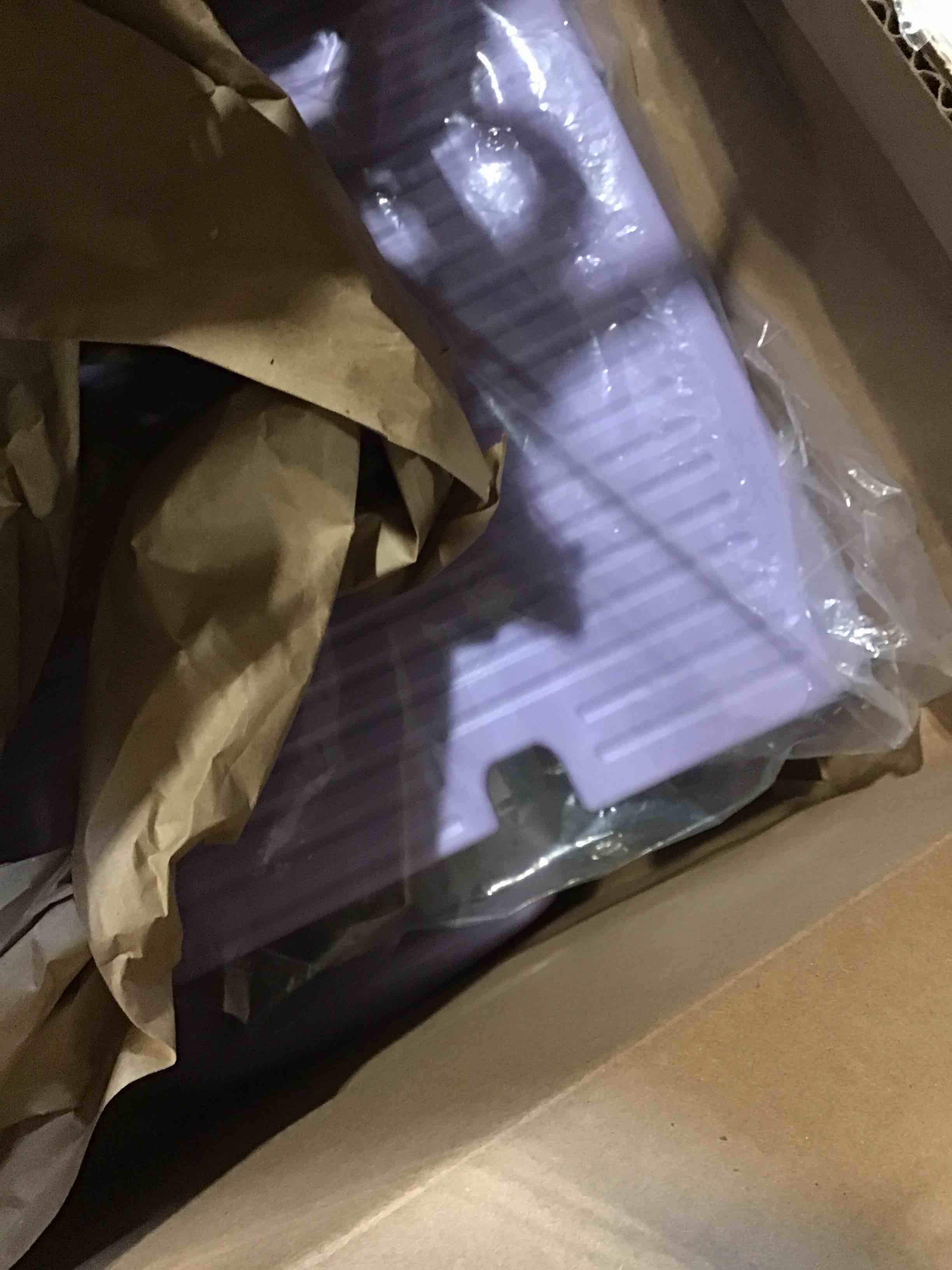 https://s3.amazonaws.com/lotting-images-prod/bidfta/BRN1725519_1746212421985.jpeg