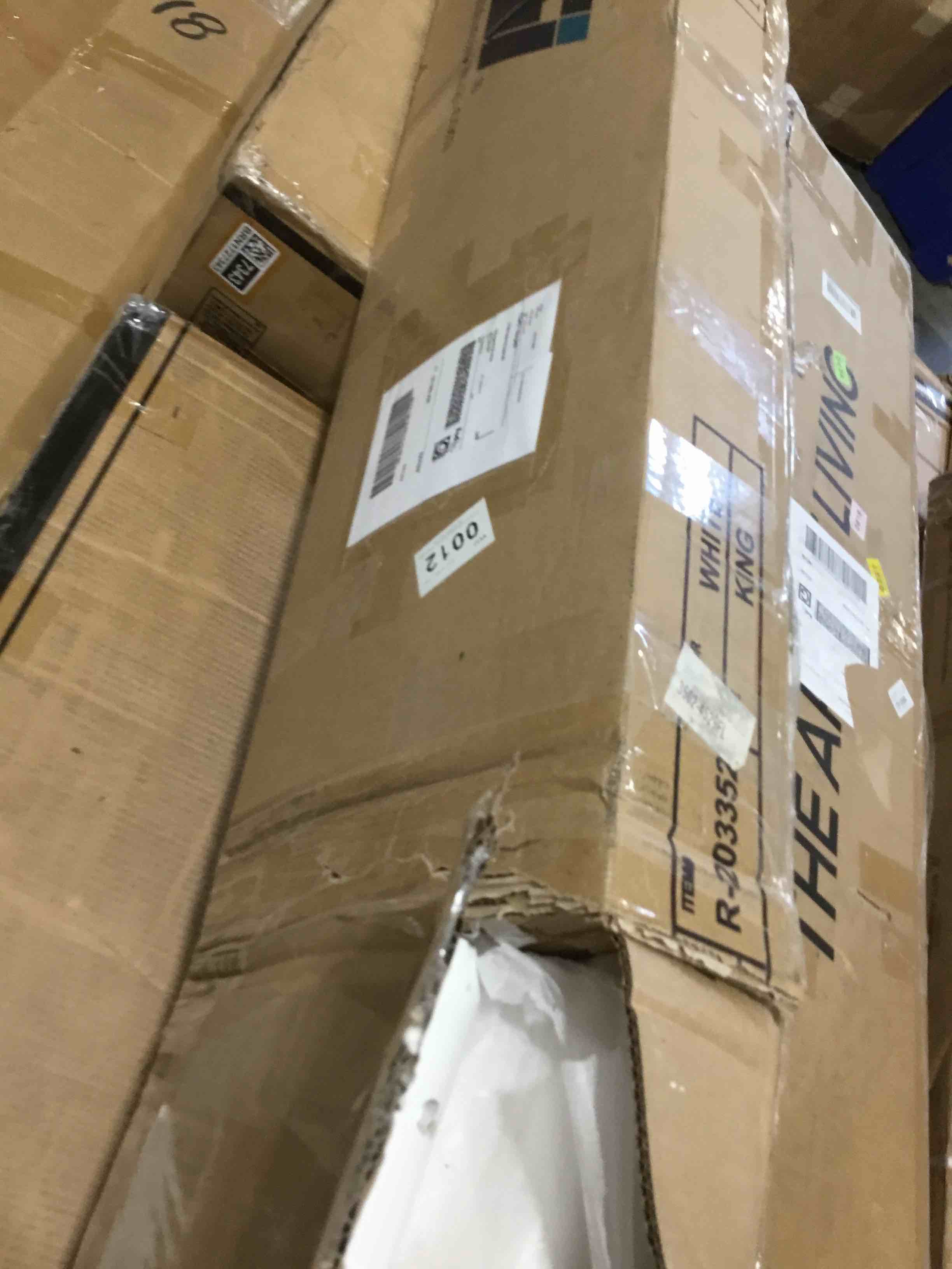 https://s3.amazonaws.com/lotting-images-prod/bidfta/BRN1727405_1752589311687.jpeg