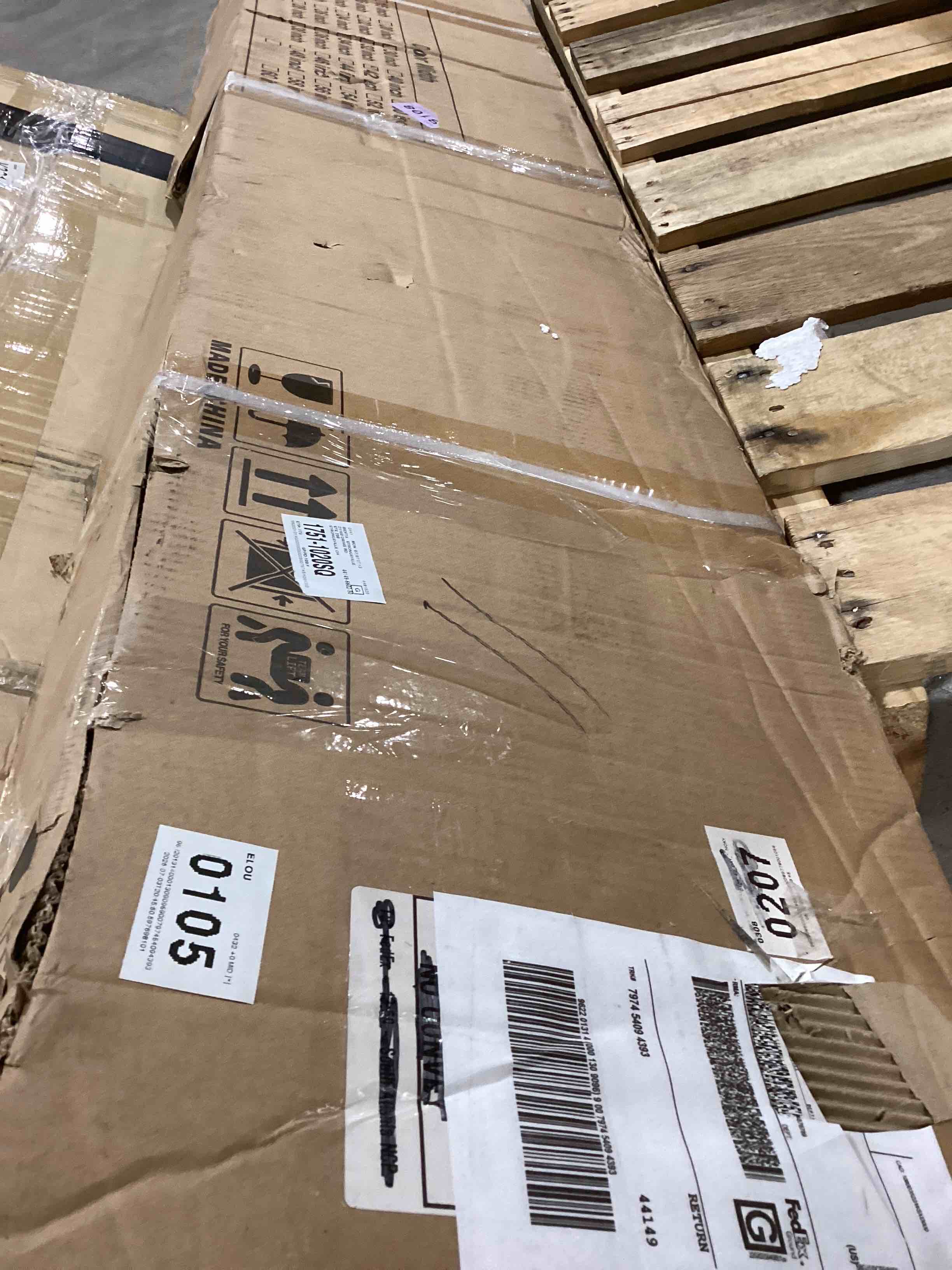 https://s3.amazonaws.com/lotting-images-prod/bidfta/BRN1727513_1752664482395.jpeg