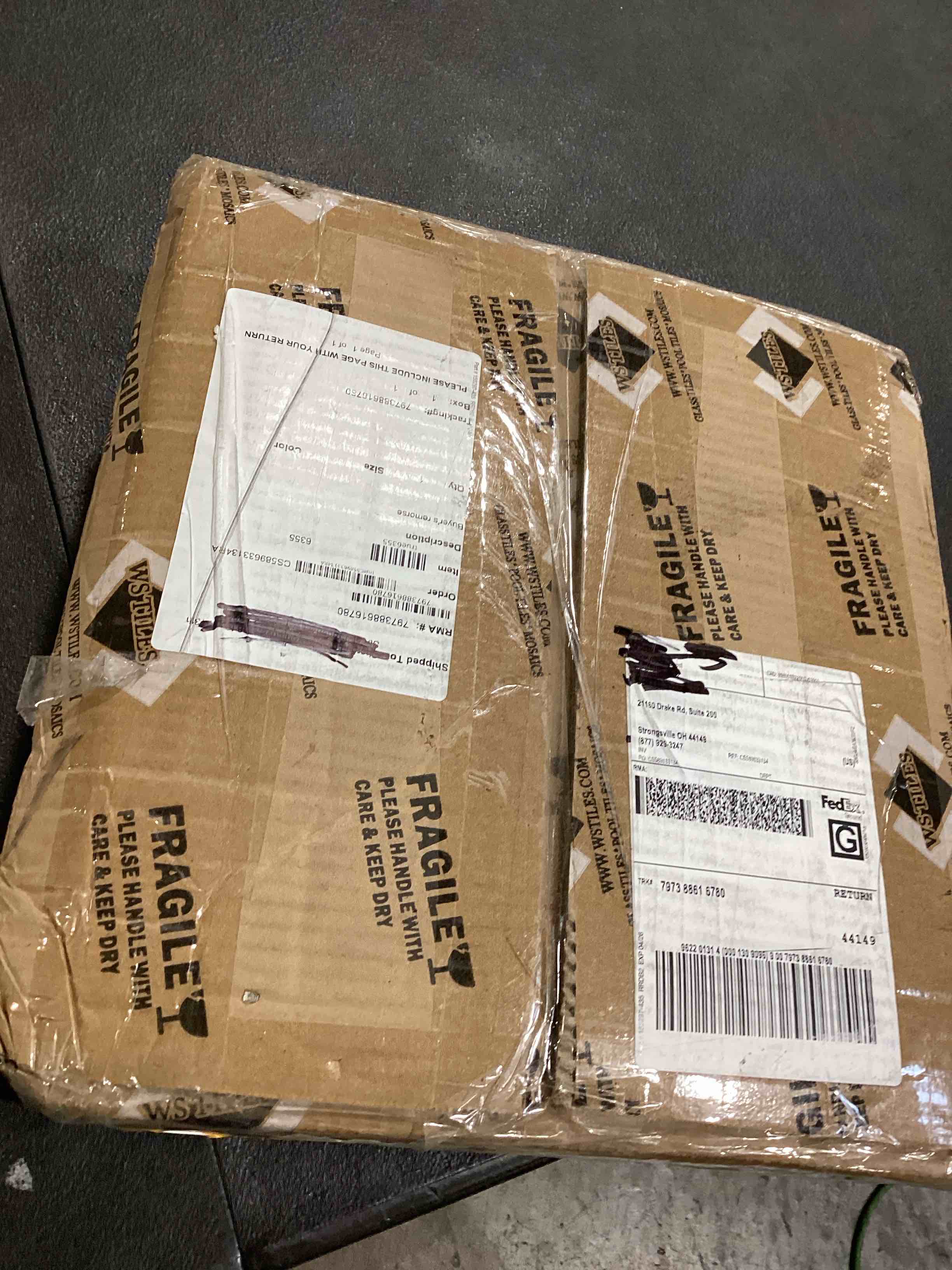 https://s3.amazonaws.com/lotting-images-prod/bidfta/BRN1727596_1752683193579.jpeg