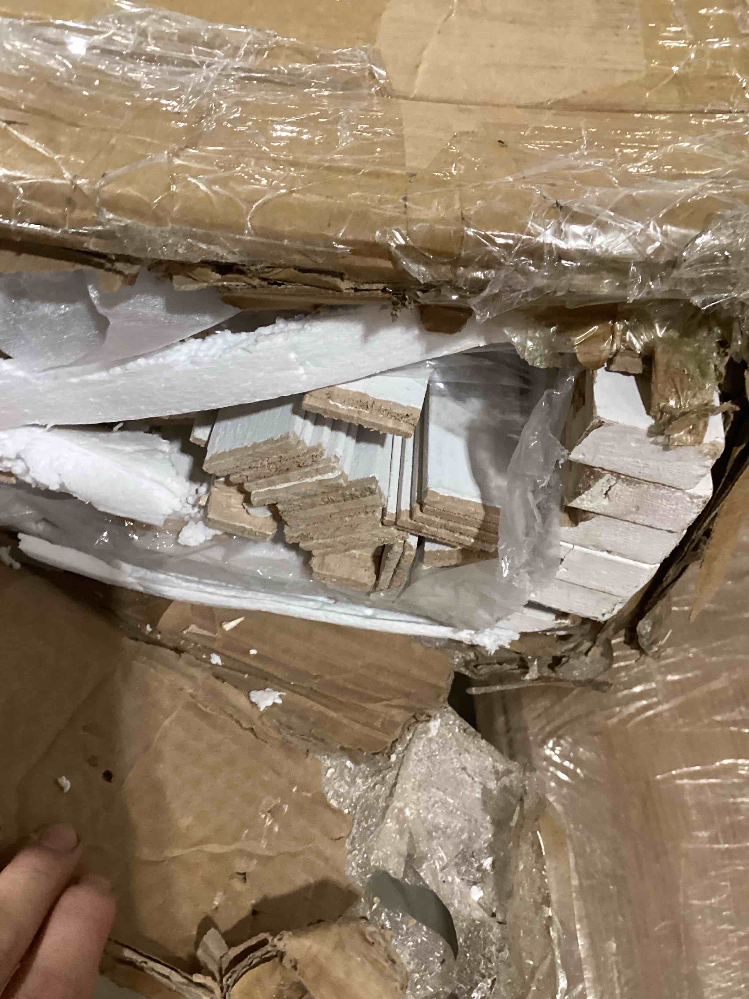 https://s3.amazonaws.com/lotting-images-prod/bidfta/BRN1727662_1752751868721.jpeg