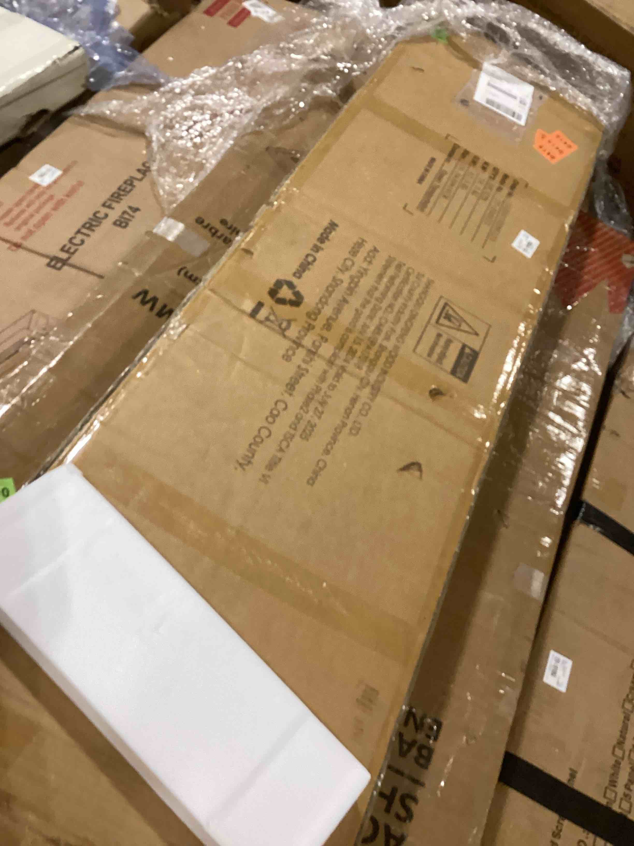 https://s3.amazonaws.com/lotting-images-prod/bidfta/BRN1727681_1752756513963.jpeg