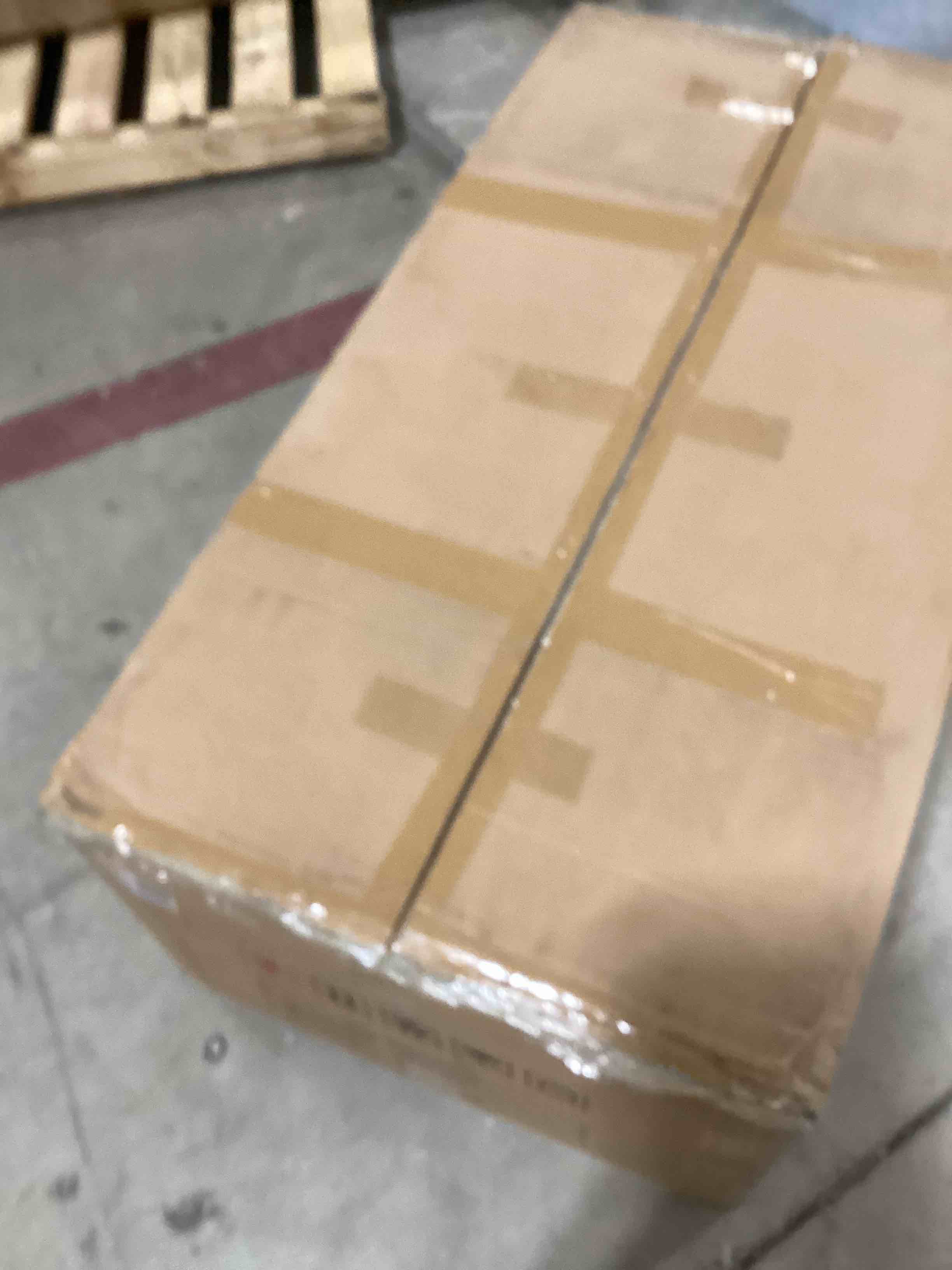 https://s3.amazonaws.com/lotting-images-prod/bidfta/BRN1727918_1753100409431.jpeg